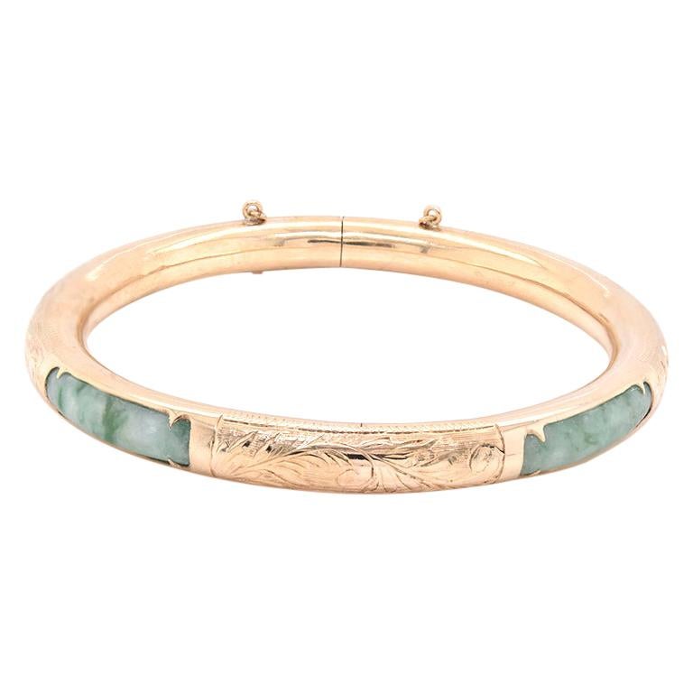 14 Karat Yellow Gold Jade Bangle Bracelet For Sale at 1stDibs