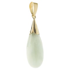 14 Karat Yellow Gold Jade Pendant