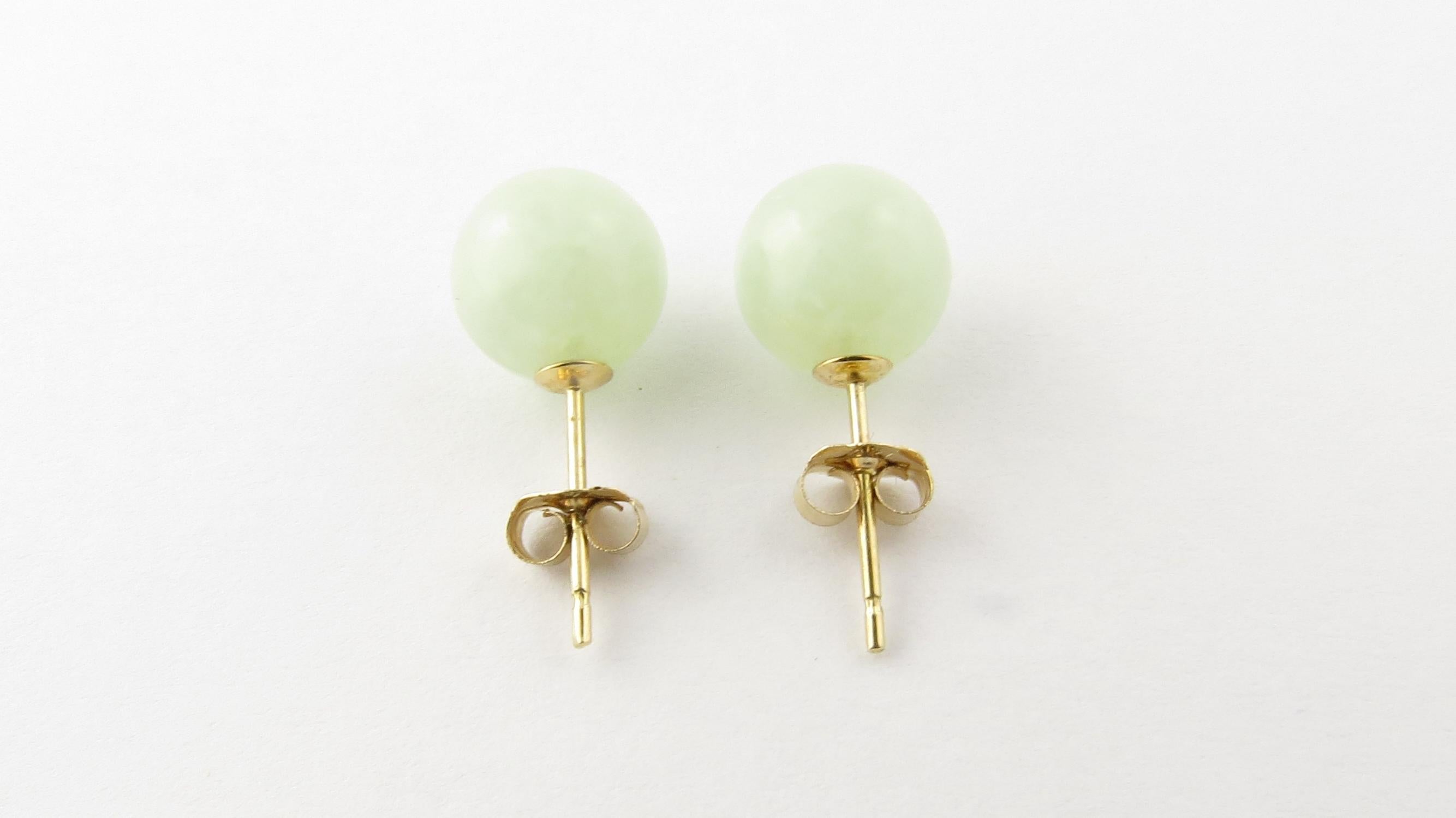 Women's 14 Karat Yellow Gold Jade Stud Earrings