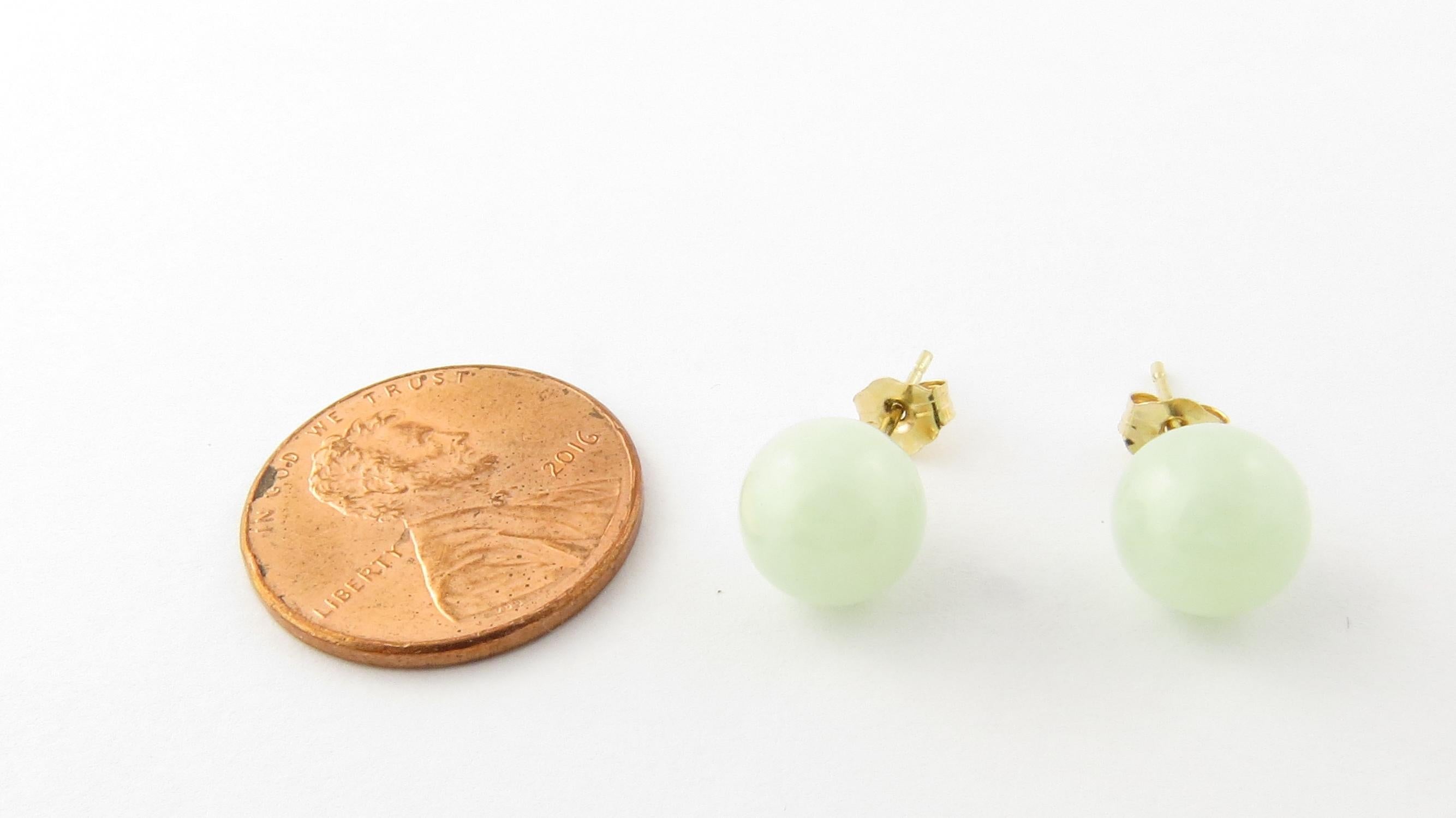 14 Karat Yellow Gold Jade Stud Earrings 2