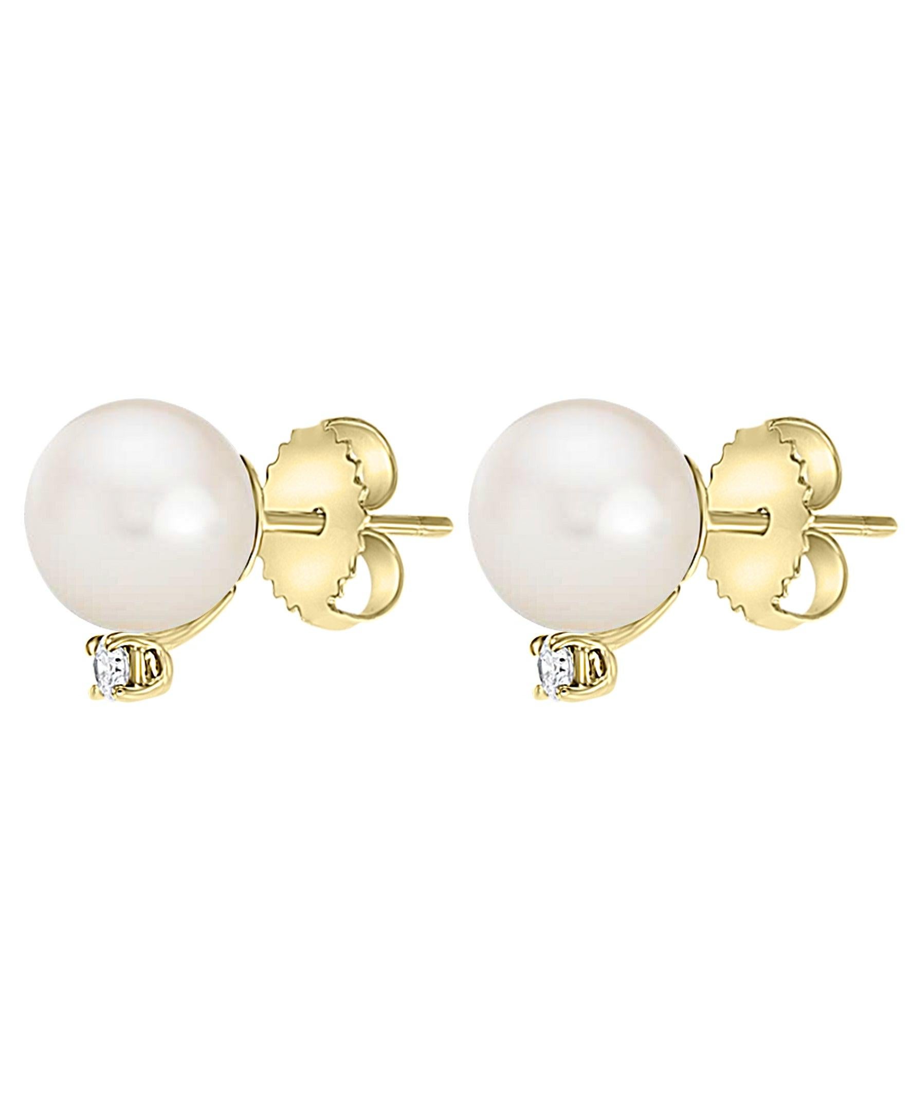 akoya cultured pearl stud earrings