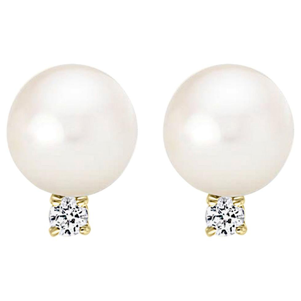 14K Yellow Gold Japanese Akoya Cultured Pearl 7-7.5mm and Diamond Stud Earrings For Sale