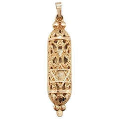 pendentif en or jaune 14 carats en forme de rouleau de la Torah Mezuzah - Bijoux juifs