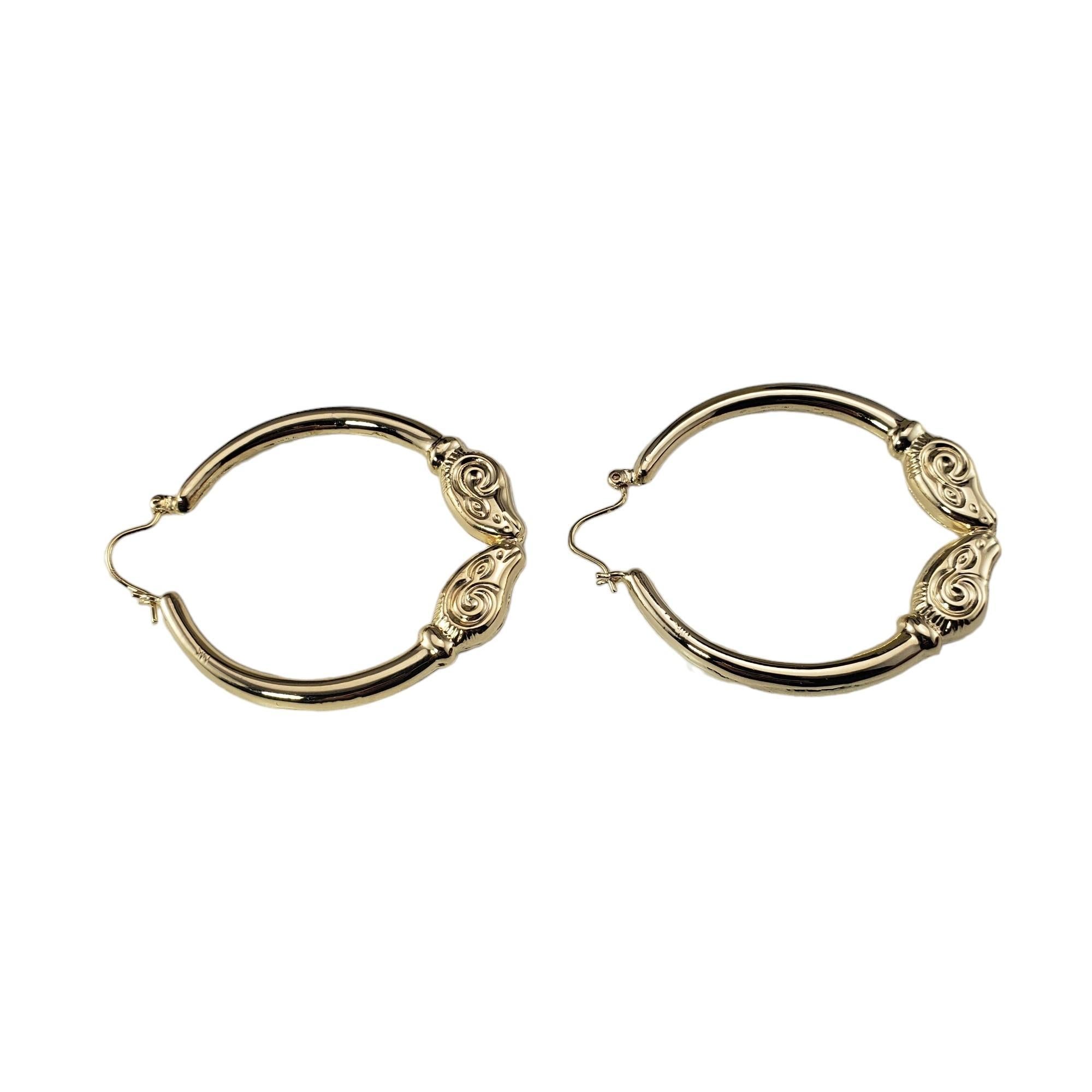 14 Karat Yellow Gold Kissing Ram Hoop Earrings #17034 In Good Condition For Sale In Washington Depot, CT