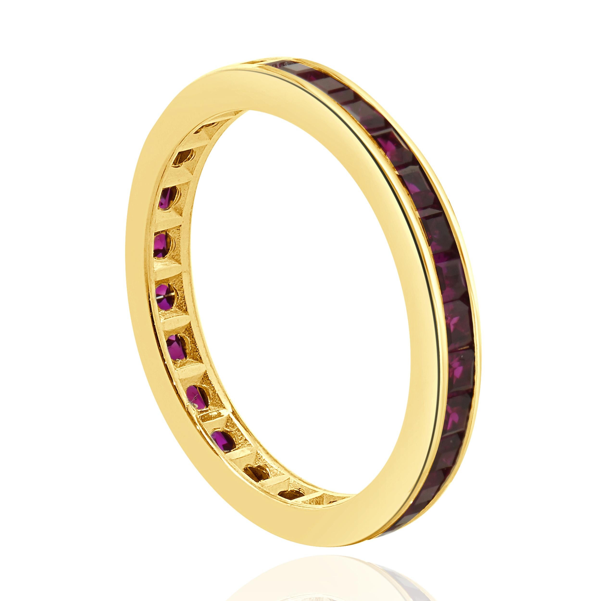 14 Karat Yellow Gold Lab Grown Ruby Eternity Band In Excellent Condition For Sale In Scottsdale, AZ