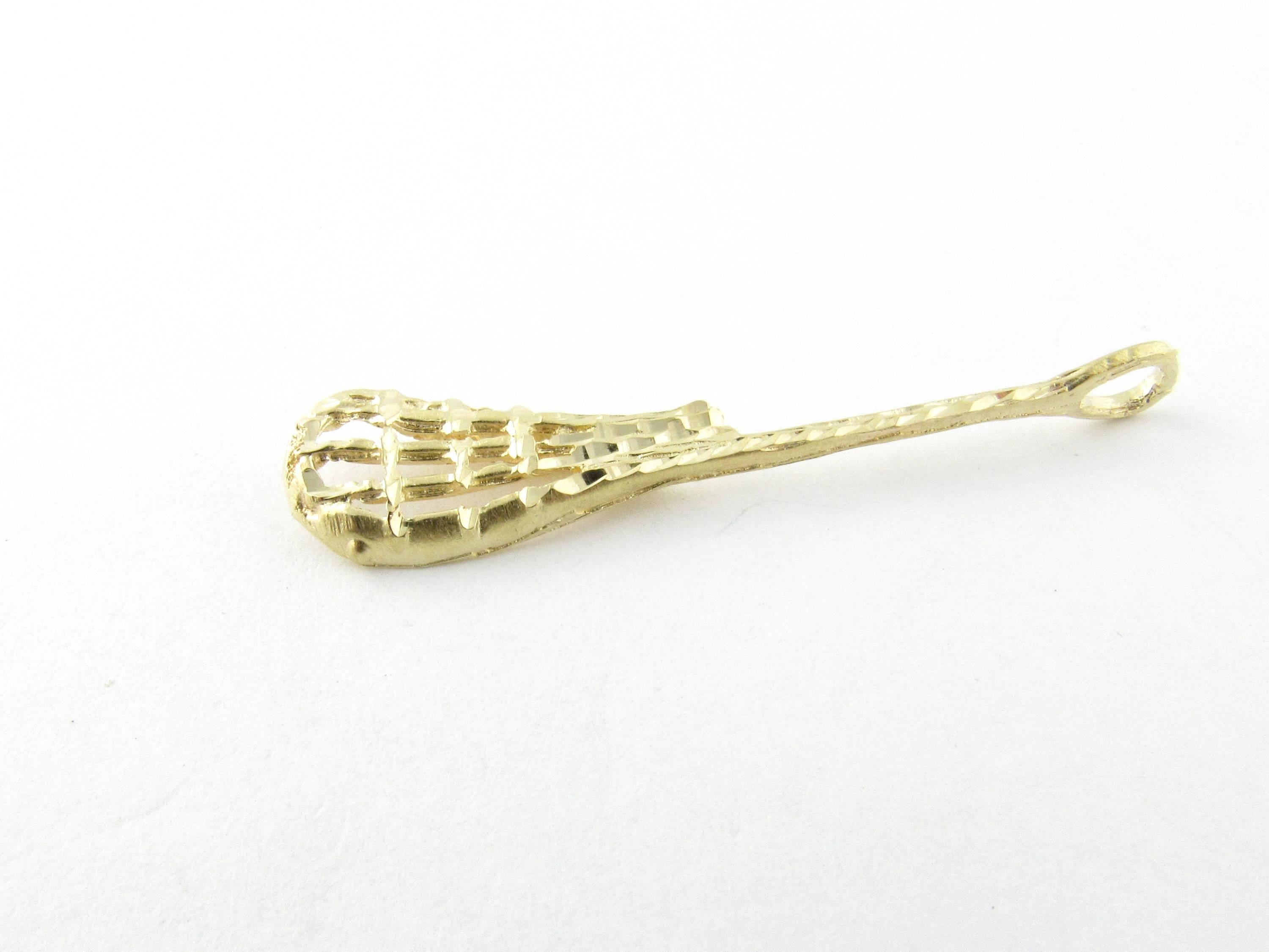 Vintage 14 Karat Yellow Gold Lacrosse Pendant-

Perfect gift for your LAX team player!

This 3D pendant features a miniature lacrosse pendant meticulously detailed in 14K yellow gold.

Size:  49 mm x  10 mm

Weight:  1.3 dwt. /  2.1 gr.

Hallmark: