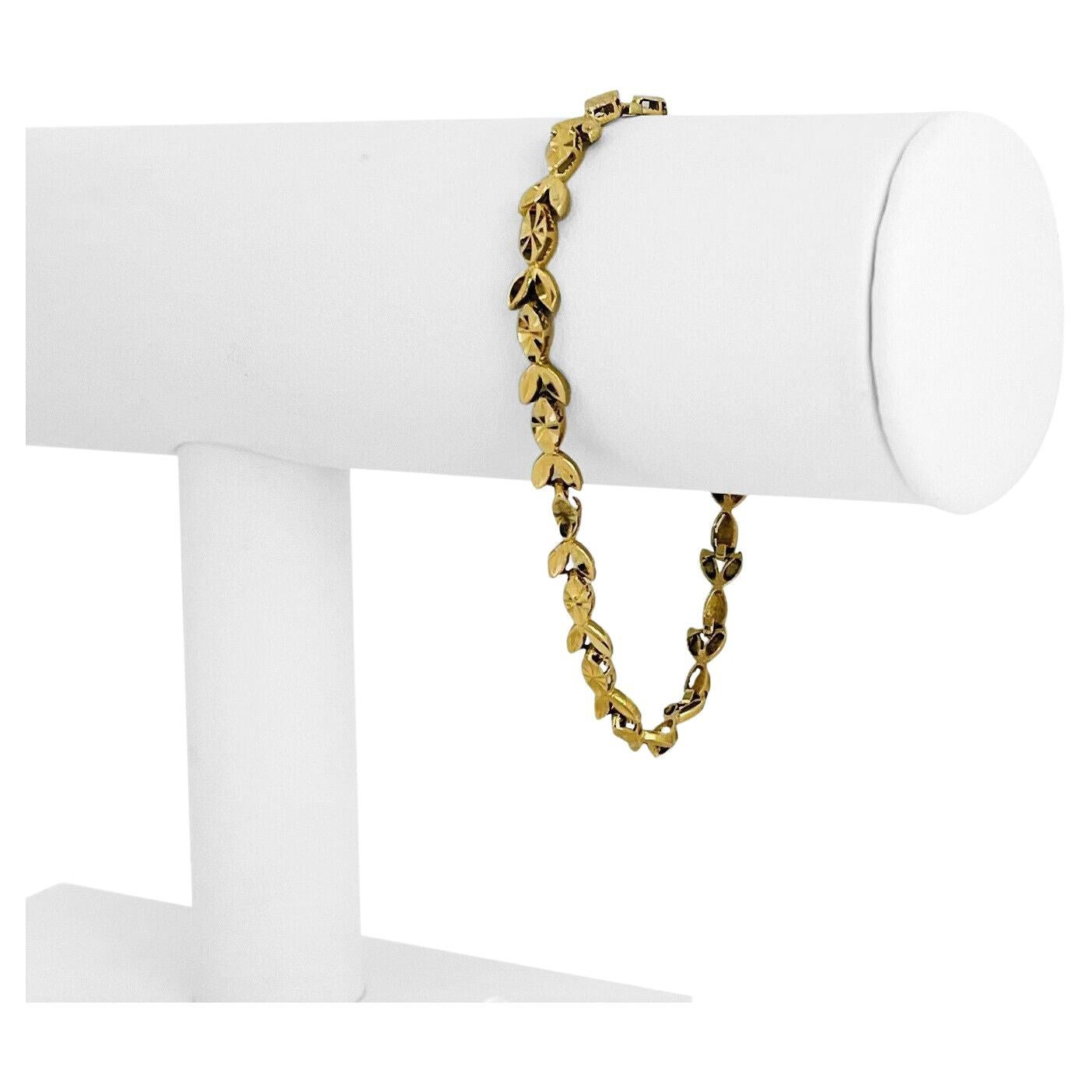 14 Karat Yellow Gold Diamond Cut Bar Link Panther Bracelet For Sale at