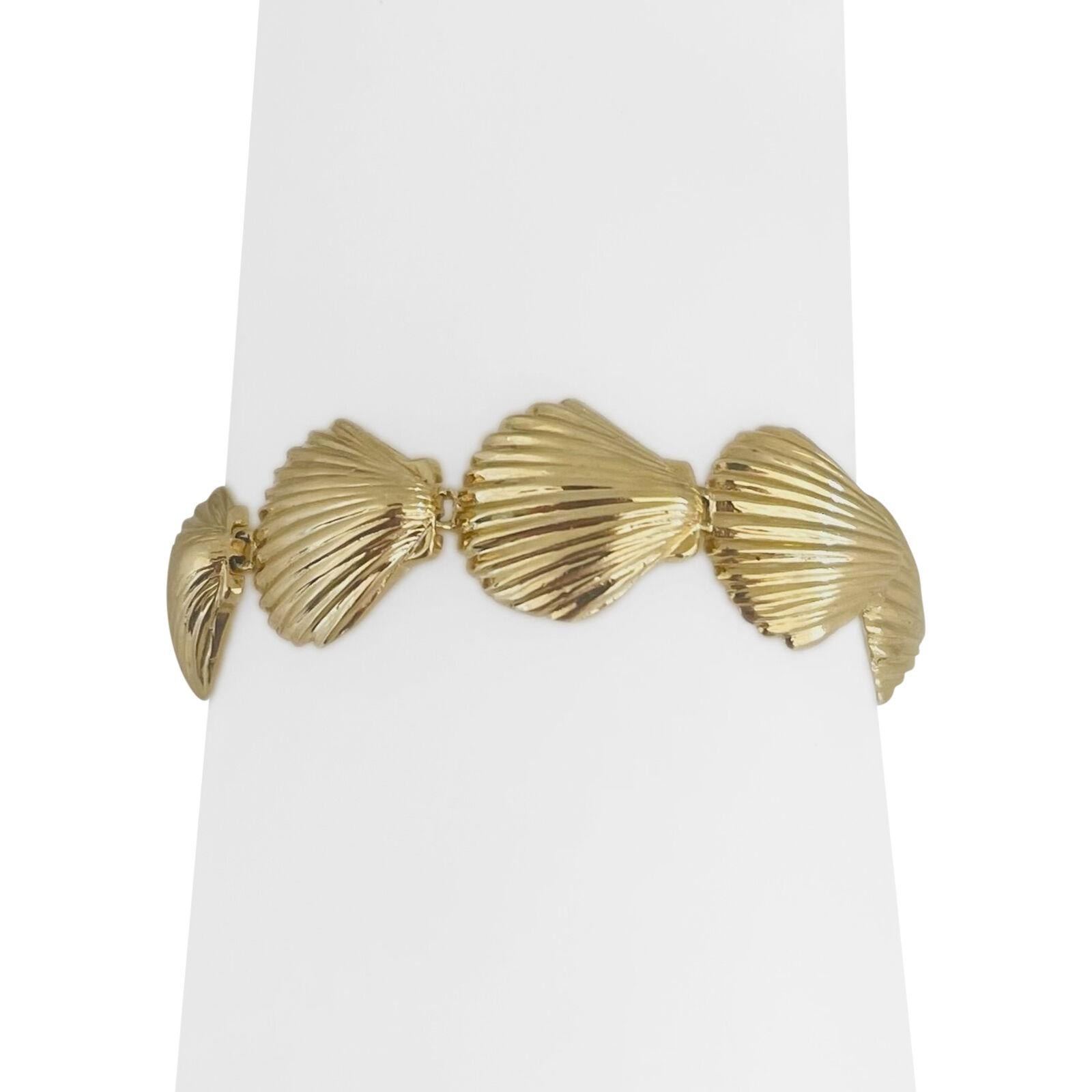 Women's 14 Karat Yellow Gold Ladies Scallop Shell Link Bracelet For Sale
