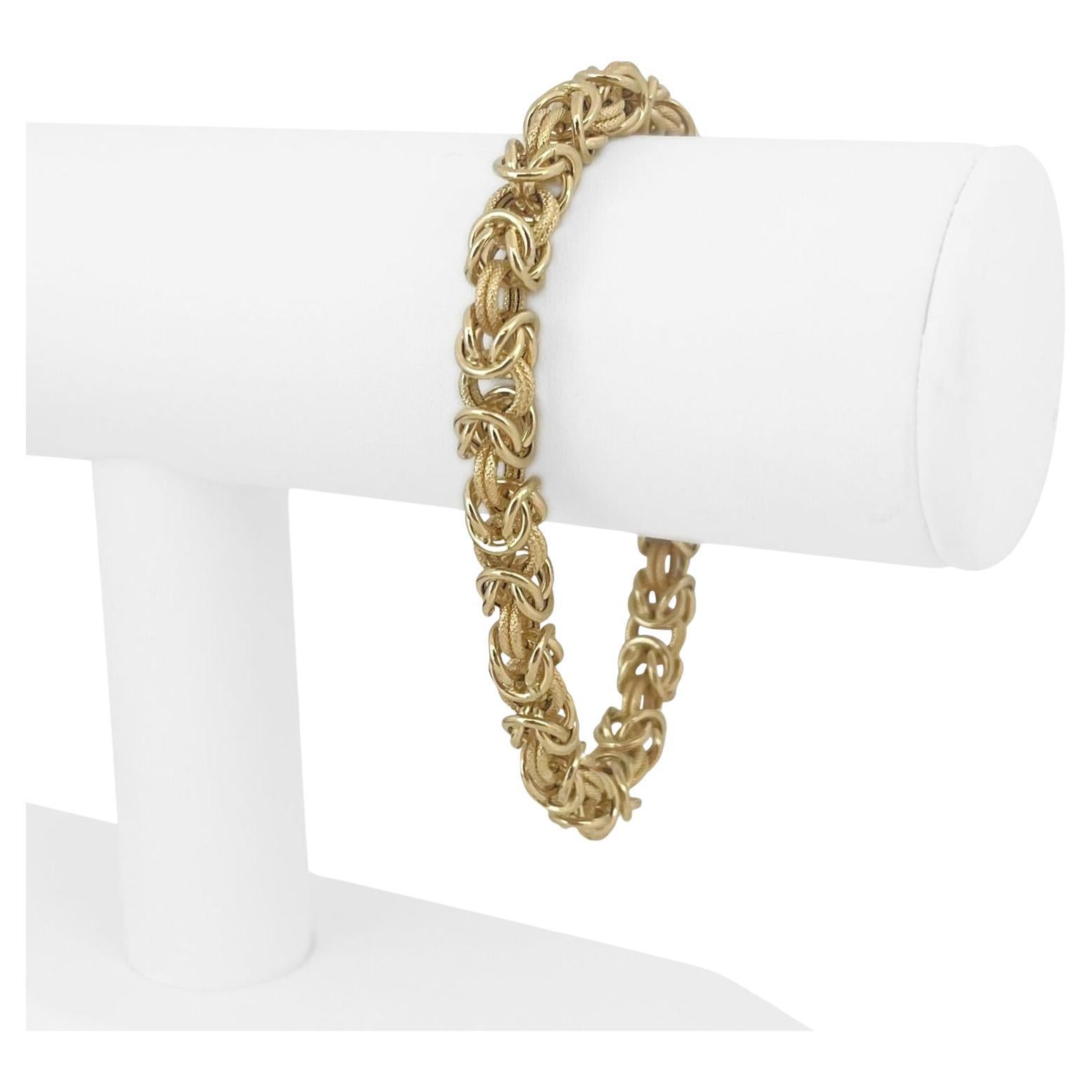 14 Karat Yellow Gold Ladies Squared Byzantine Link Bracelet Italy  For Sale