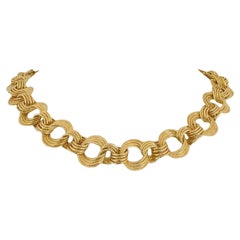 14 Karat Yellow Gold Ladies Textured Triple Circle Link Necklace Italy 