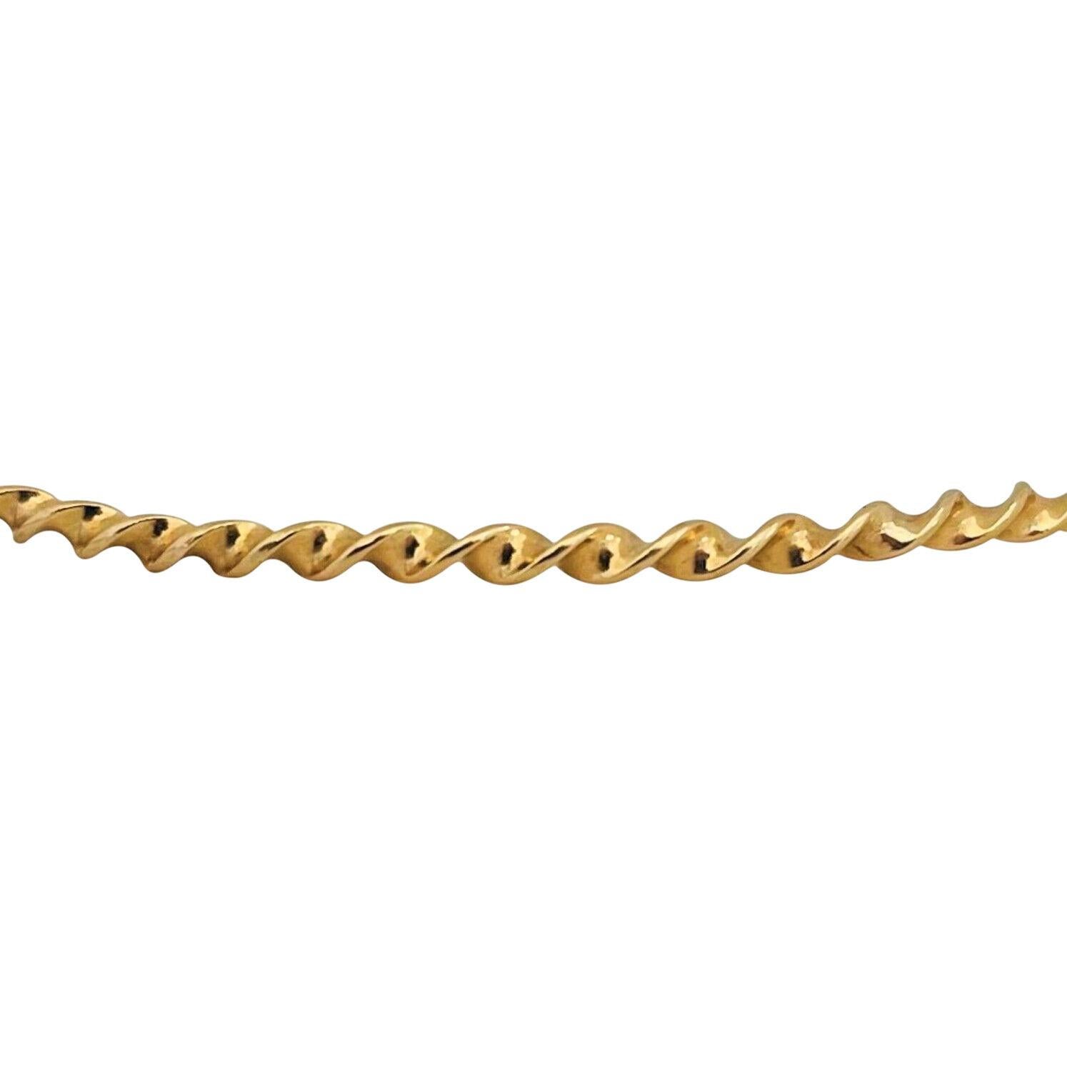 14 Karat Yellow Gold Ladies Twisted Spiral Bangle Bracelet In Good Condition In Guilford, CT