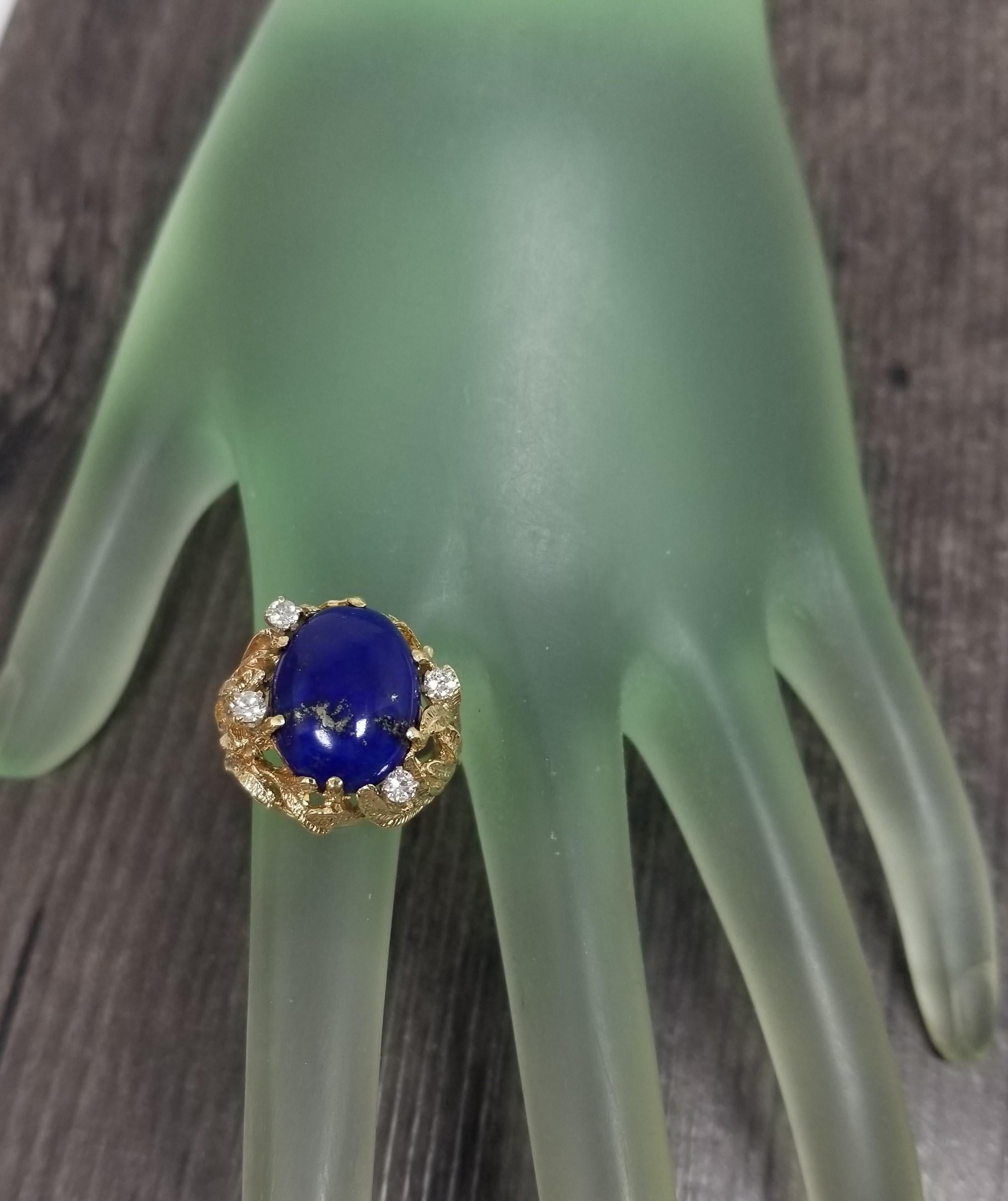 Women's or Men's 14 Karat Yellow Gold Lapis and Diamond Cocktail Ring For Sale