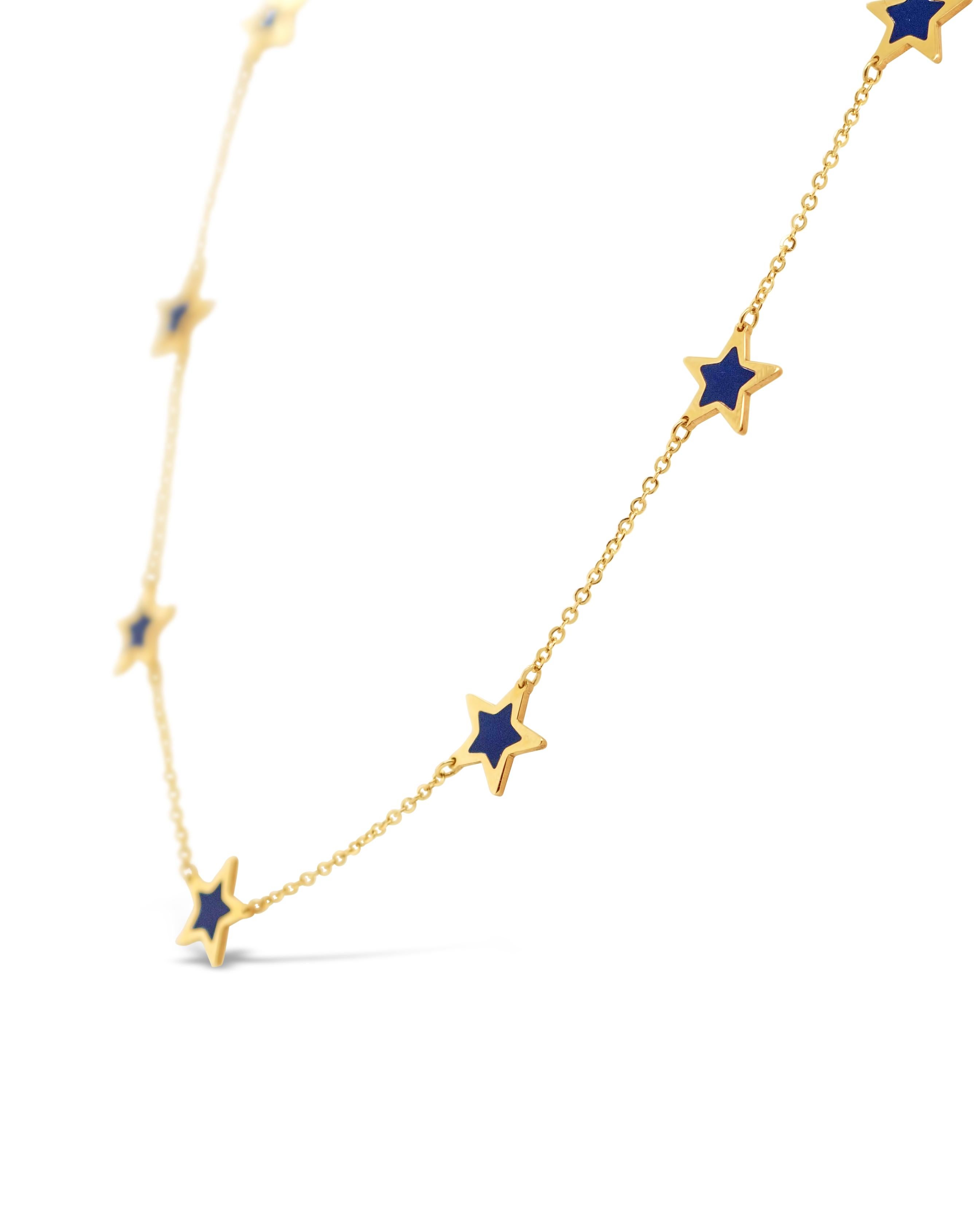 14 Karat Yellow Gold Lapis Lazuli Star Necklace In Good Condition For Sale In Southampton, GB