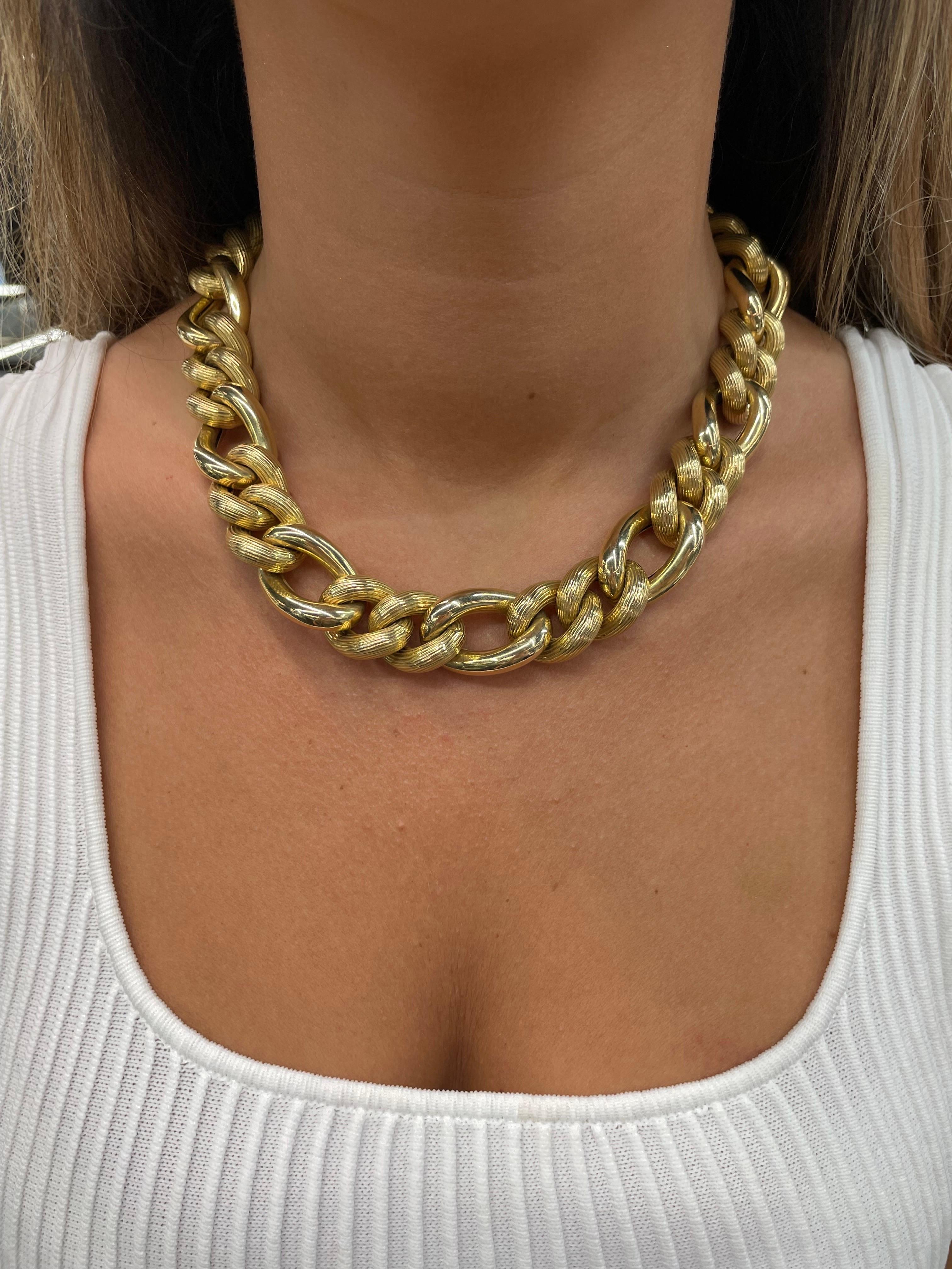 Contemporary 14 Karat Yellow Gold Large Figaro Link Necklace 139 Grams Made In Italy