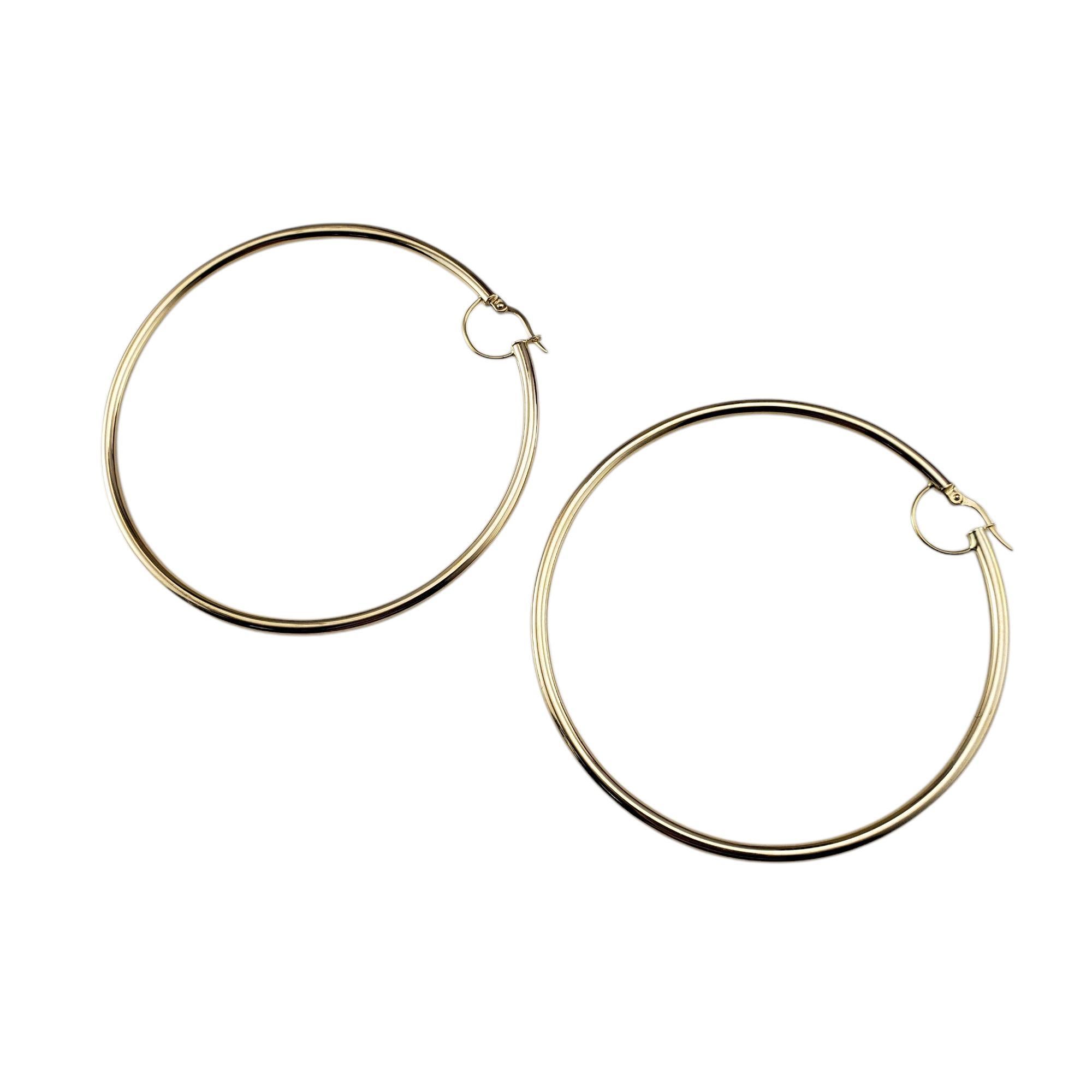 14 Karat Yellow Gold Large Hoop Earrings #24204 Contemporáneo en venta