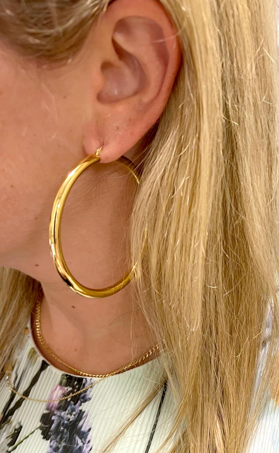 14 Karat Yellow Gold Large Hoop Earrings In Excellent Condition In  Baltimore, MD