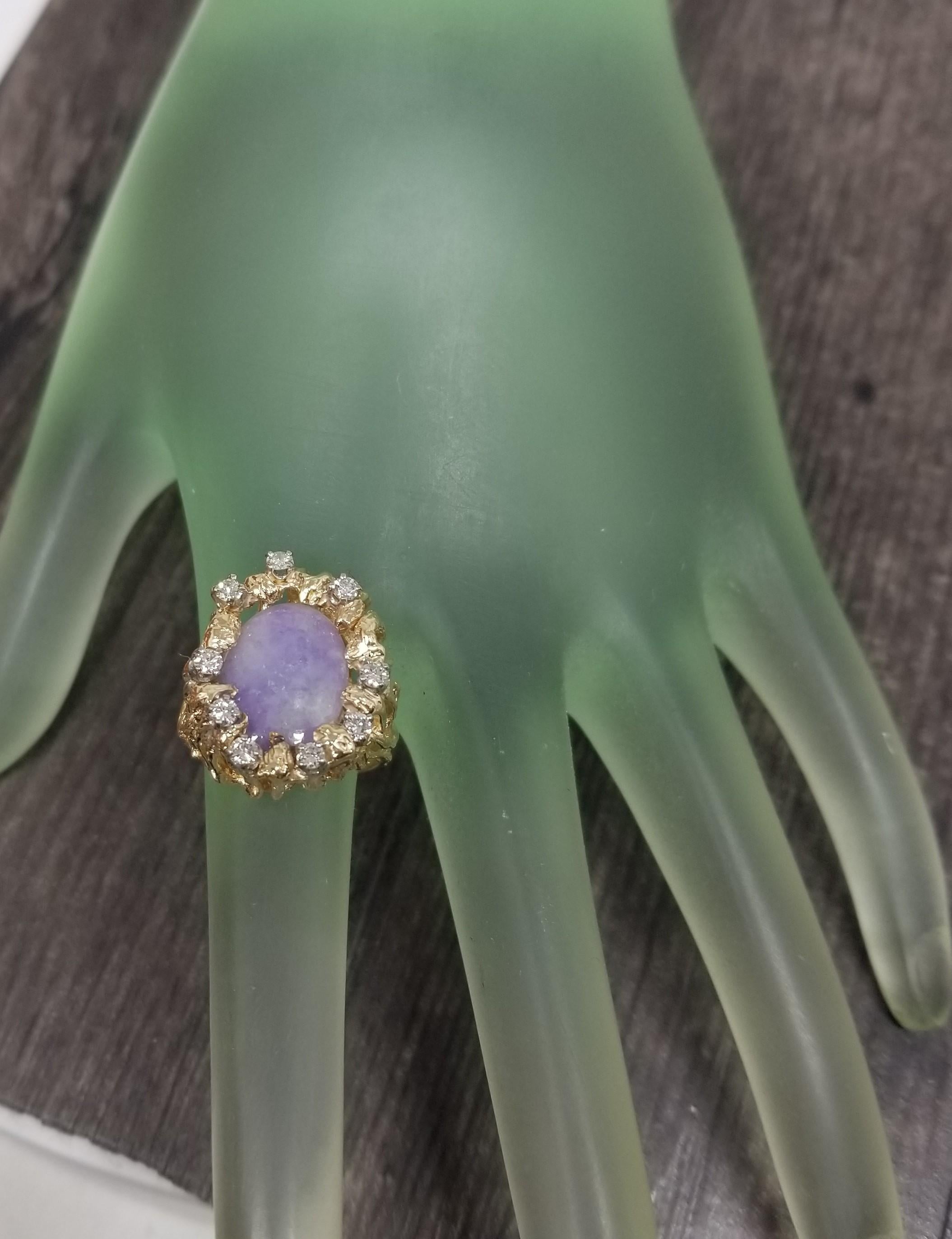 Women's or Men's 14 Karat Yellow Gold Lavender Jade and Diamond Cocktail Ring For Sale