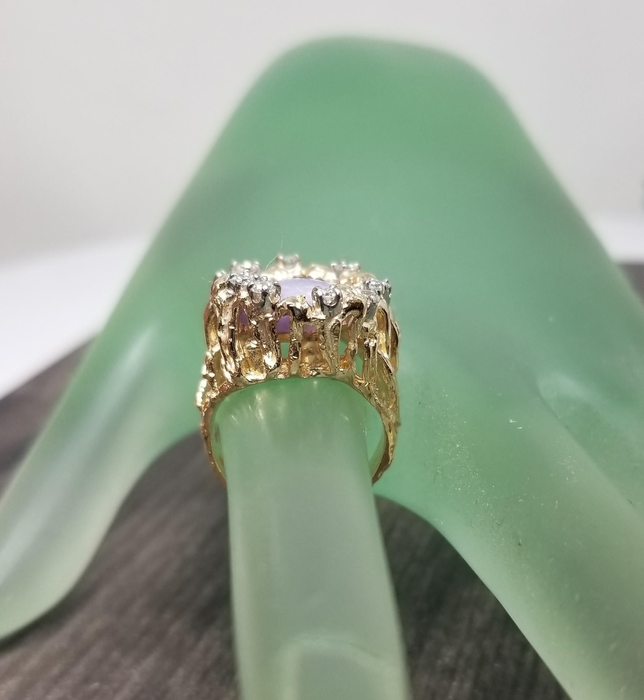 14 Karat Yellow Gold Lavender Jade and Diamond Cocktail Ring For Sale 1
