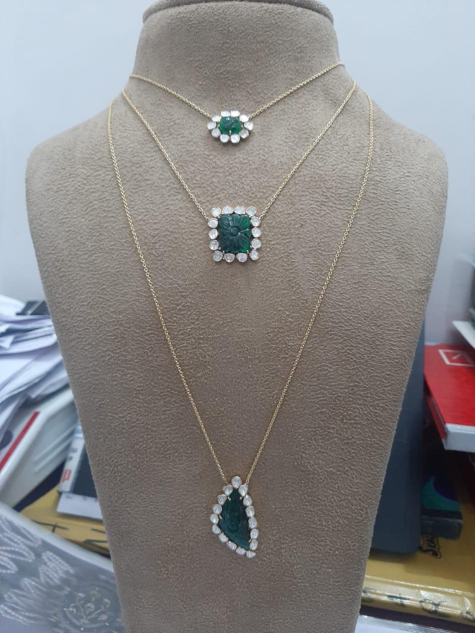 Contemporary 14 Karat Yellow Gold 3 Layer Necklace with Uncut Diamonds and Emeralds For Sale