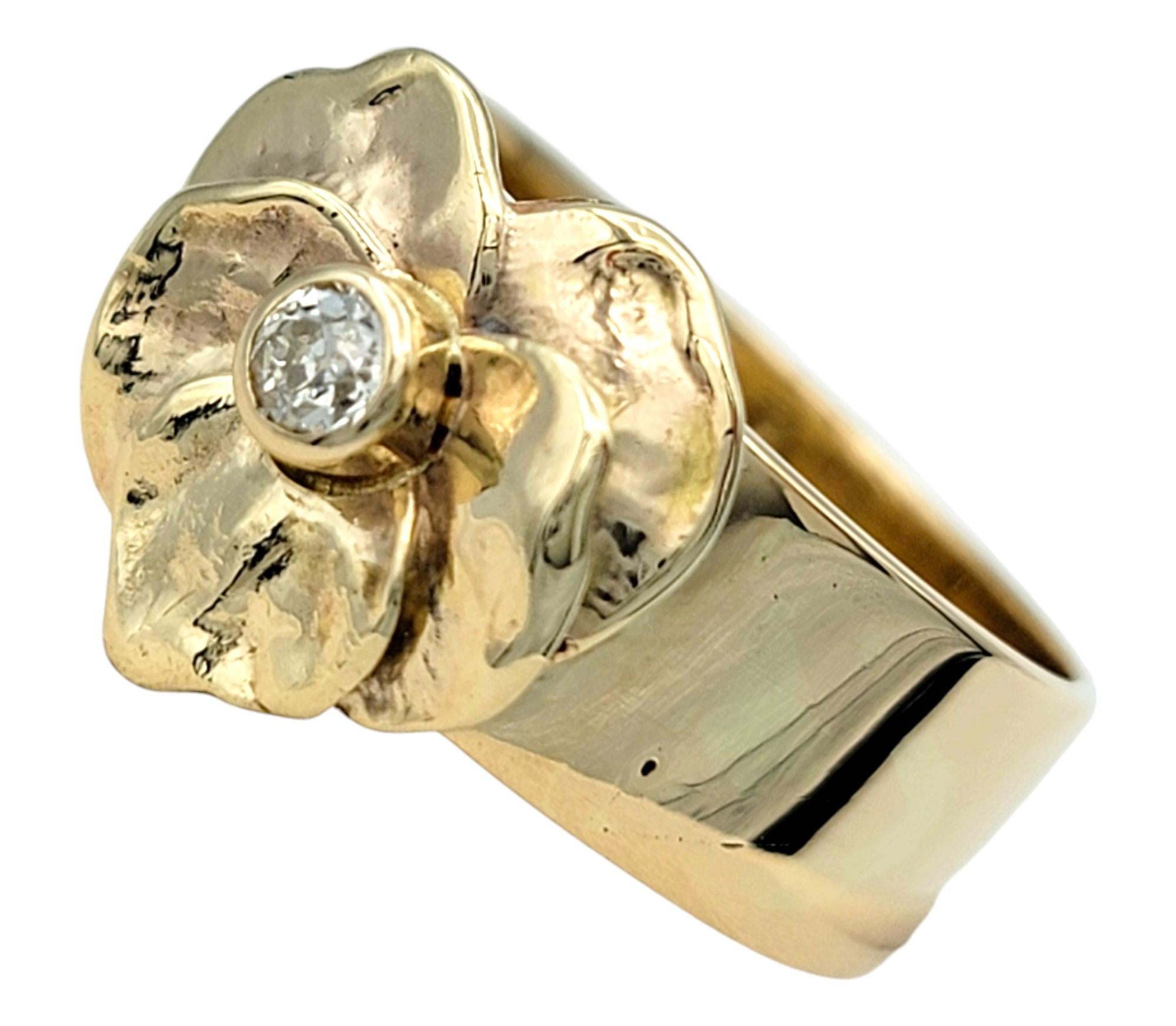 Contemporary 14 Karat Yellow Gold Leaf Motif Wide Band Ring with Solitaire Round Diamond For Sale