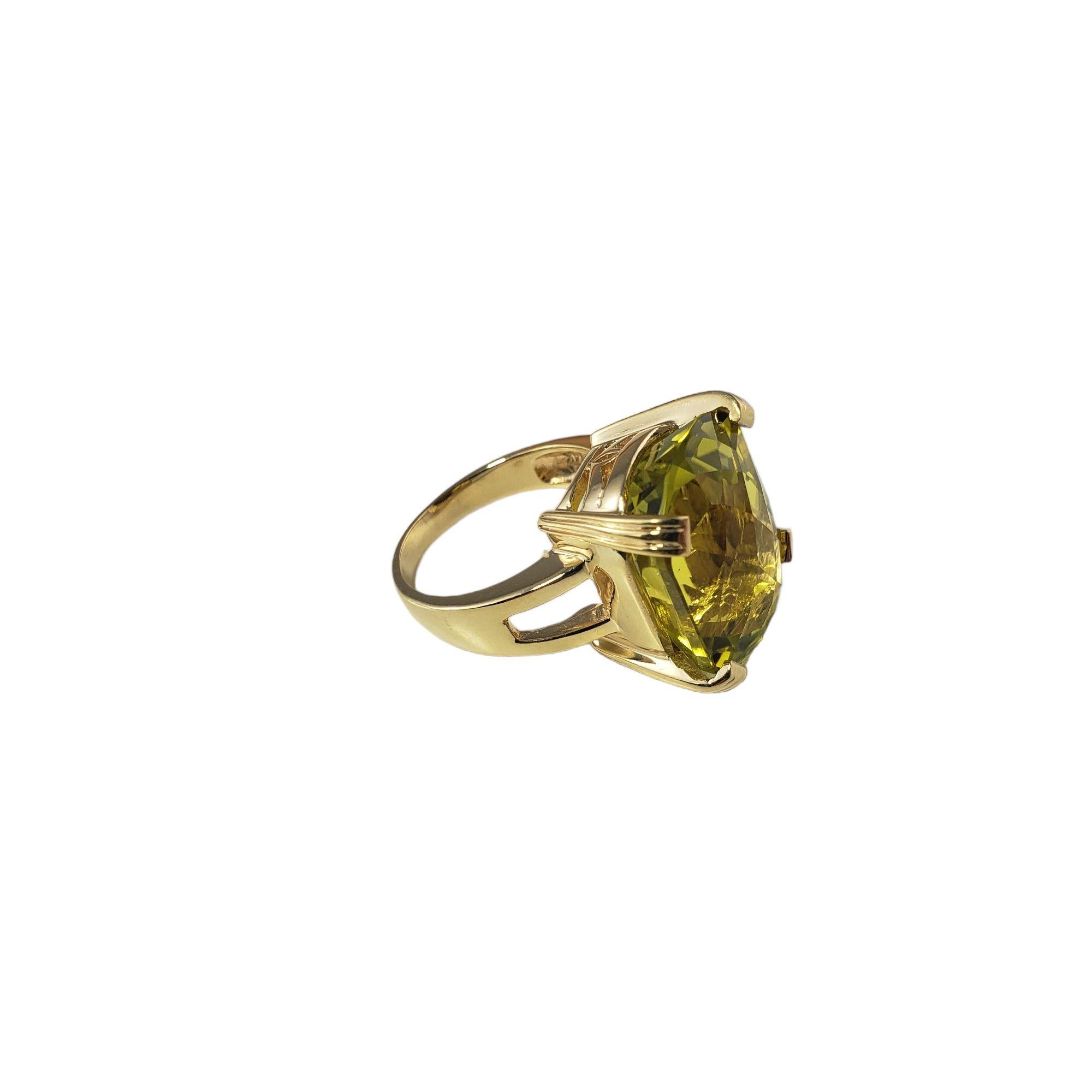 Vintage 14 Karat Yellow Gold Yellow Quartz Ring Size 8 JAGi Certified-

This stunning ring features one oval lemon quartz stone (20 mm x 15 mm) set in classic 14K gold.

Quartz weight: 24.54 ct.

Shank: 3 mm

Size: 11 mm x 9 mm

Weight: 13.8 gr./