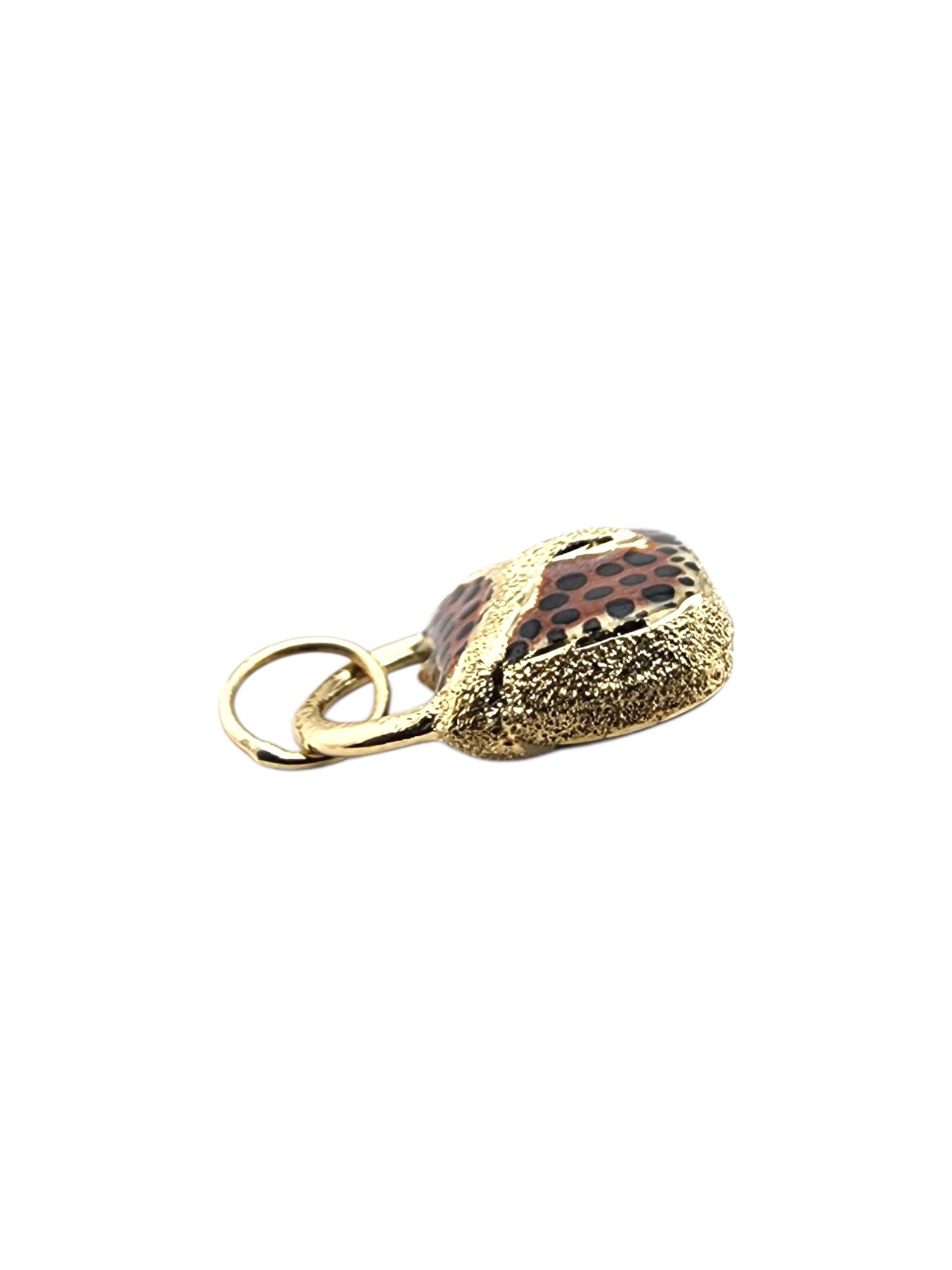 14 Karat Yellow Gold Leopard Print Handbag Charm #23278 In Good Condition For Sale In Washington Depot, CT