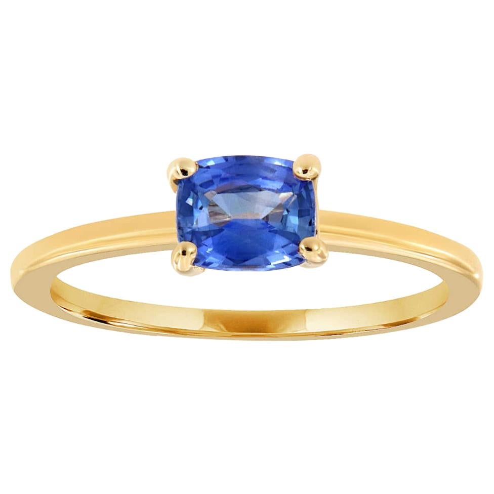 14 Karat Yellow Gold Light Blue Sapphire Petite Solitaire Ring '2/3 Carat' For Sale