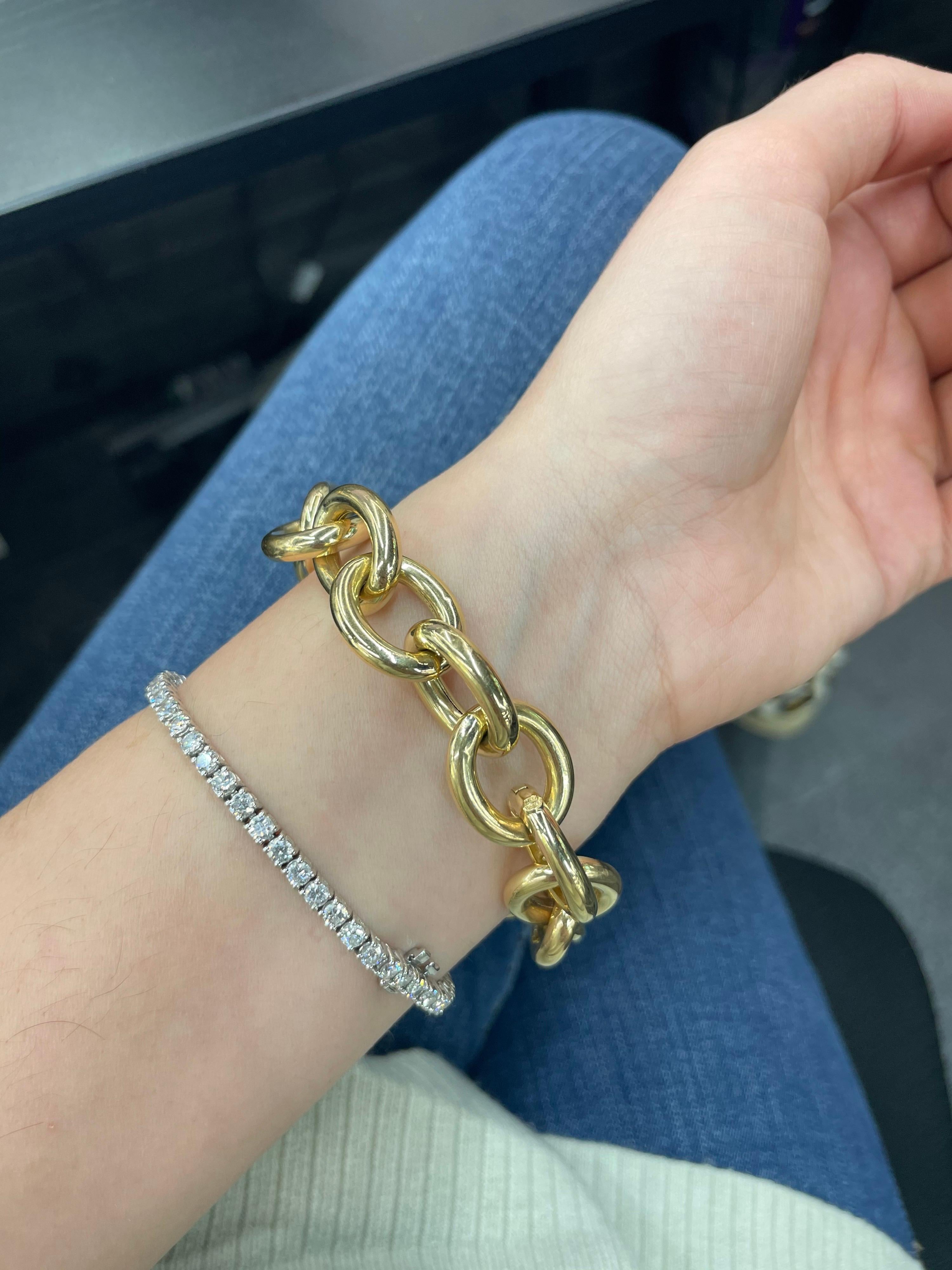 14 Karat Yellow Gold High Polished Oval Link Bracelet 20.43 Grams In New Condition For Sale In New York, NY