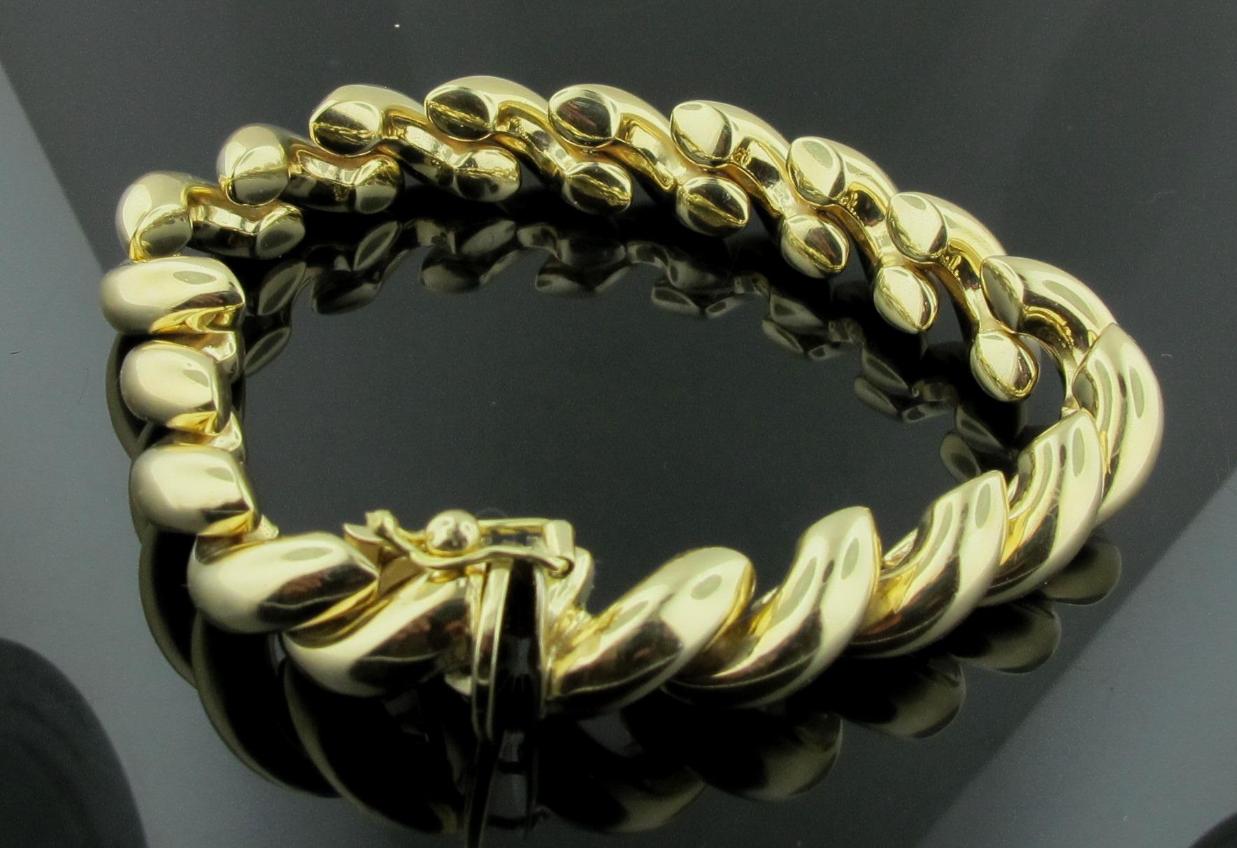 14 Karat Yellow Gold Link Bracelet For Sale 1