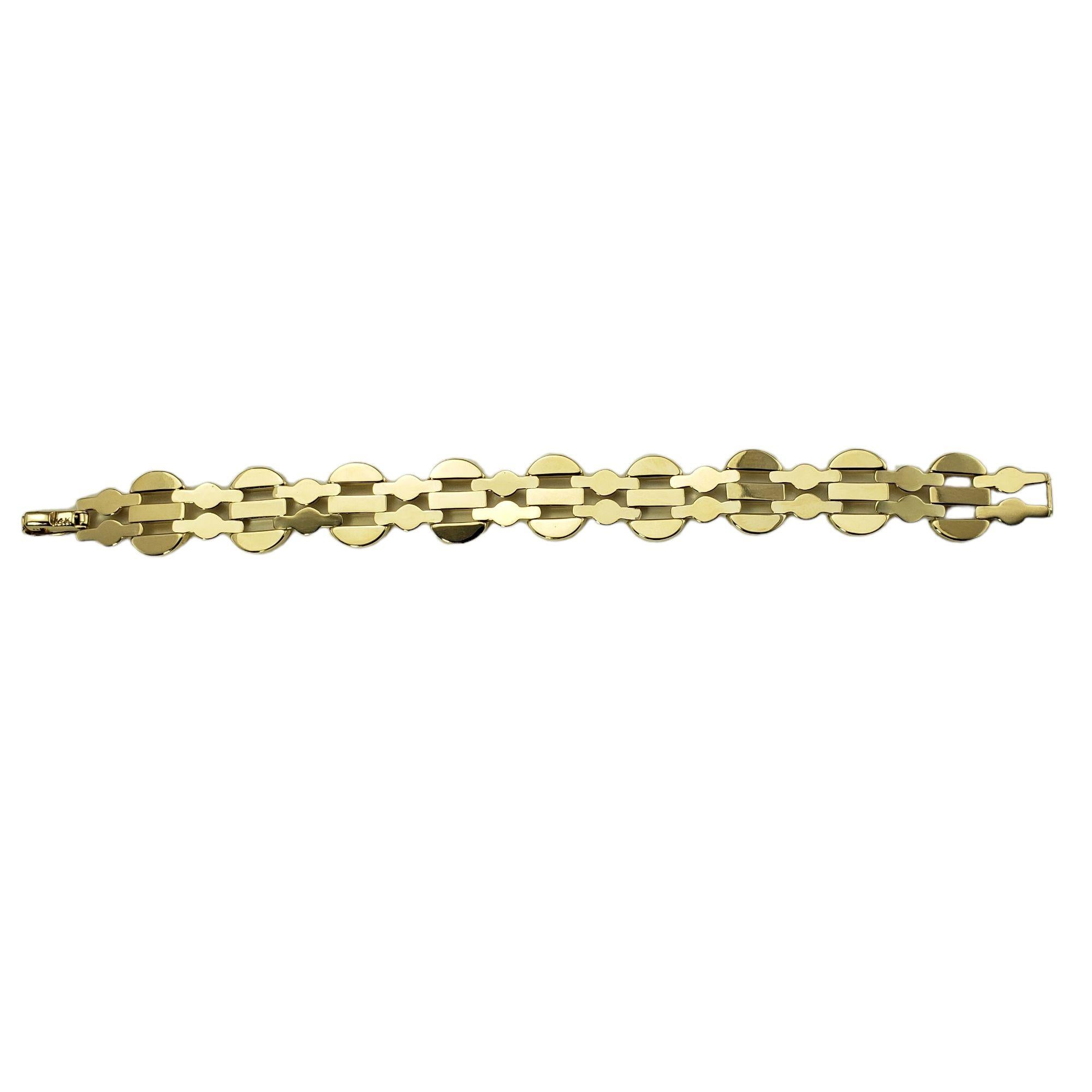 Vintage 14 Karat Gelbgold Gliederarmband-

Dieses hübsche Armband ist aus wunderschön detailliertem 14-karätigem Gelbgold gefertigt. Breite: 8 mm.

Größe: 8 Zoll

Gewicht: 9,8 dwt. / 15,3 gr.

Gestempelt: 14K

Sehr guter Zustand, professionell