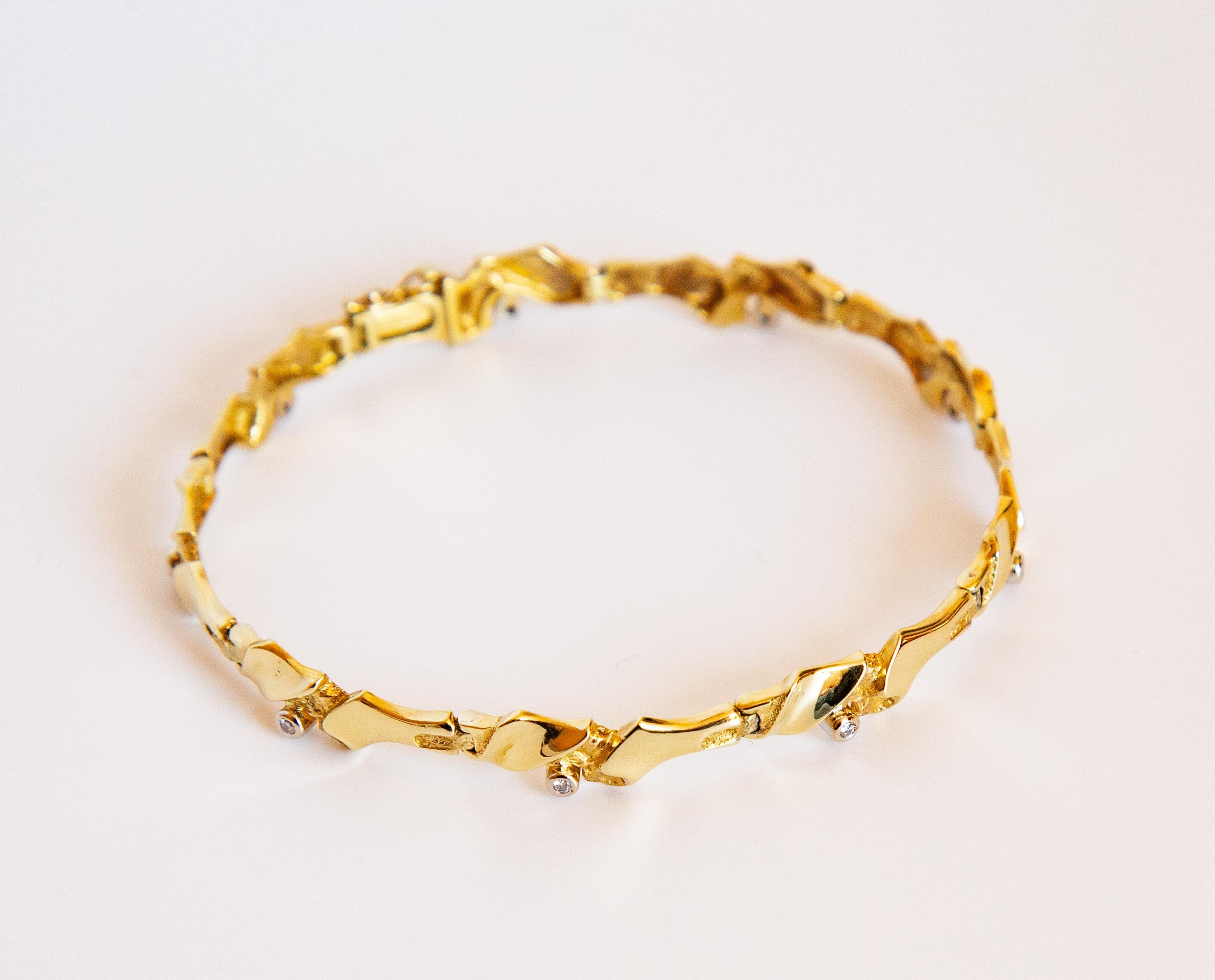 Pulsera de eslabones de oro amarillo de 14 quilates con diamantes en venta 4