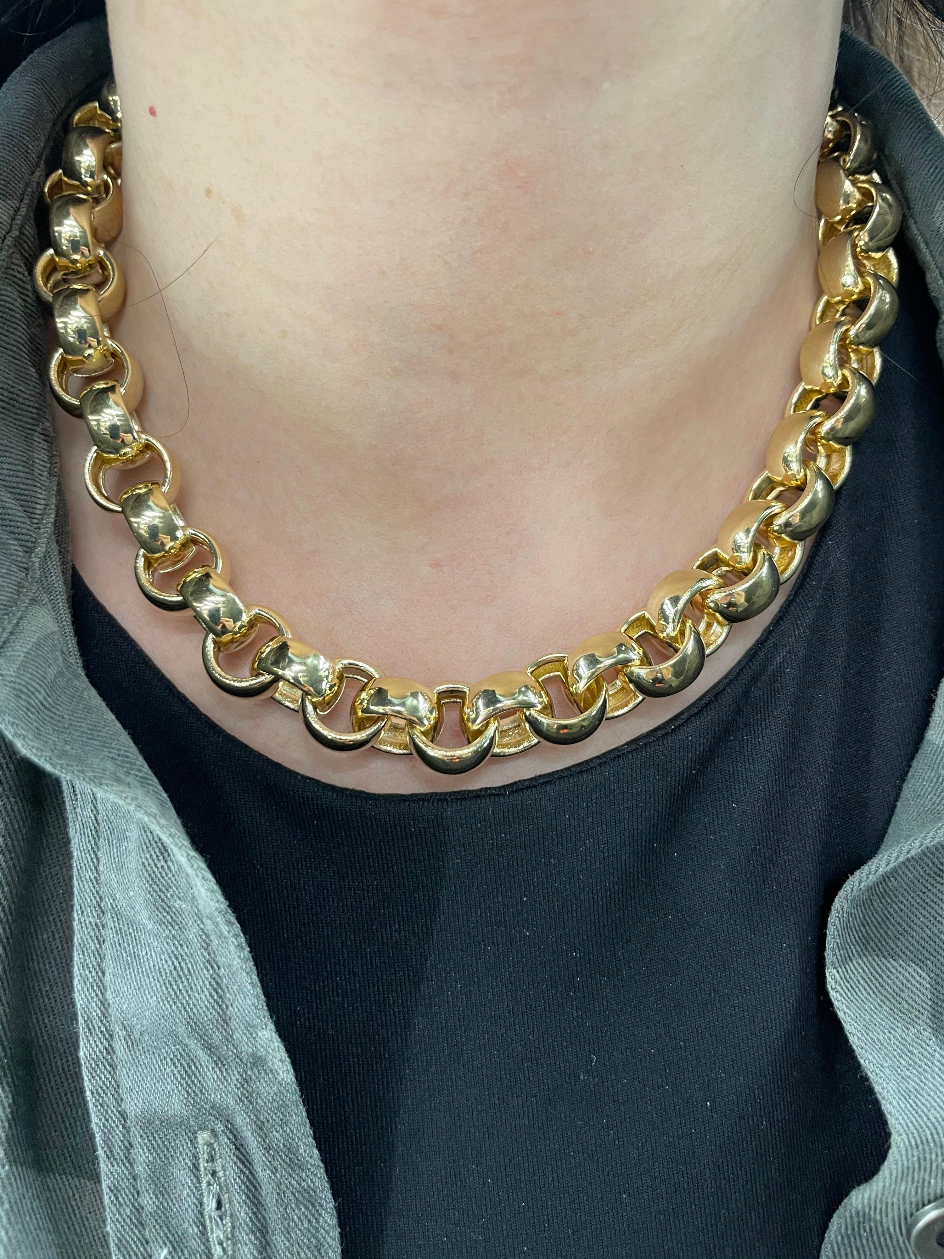 14 Karat Yellow Gold Link Necklace Made in Turkey 62.2 Grams In Excellent Condition For Sale In New York, NY
