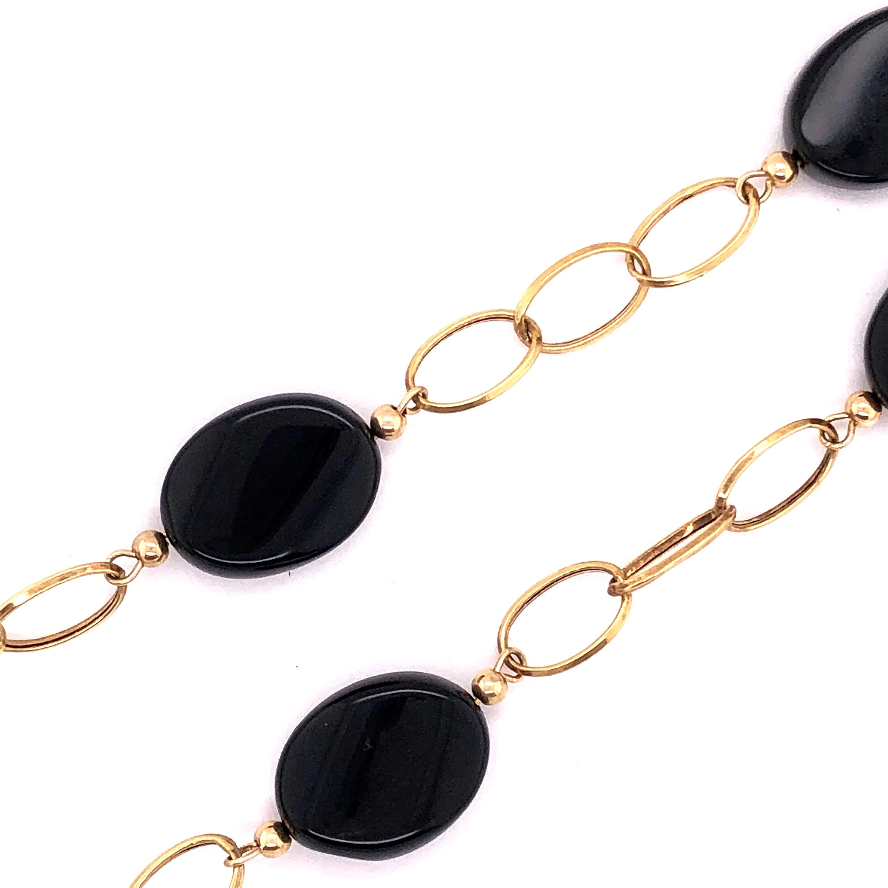14 Karat Yellow Gold Link Necklace with Ebony Stones 21.2 Grams Total In Good Condition For Sale In Stamford, CT