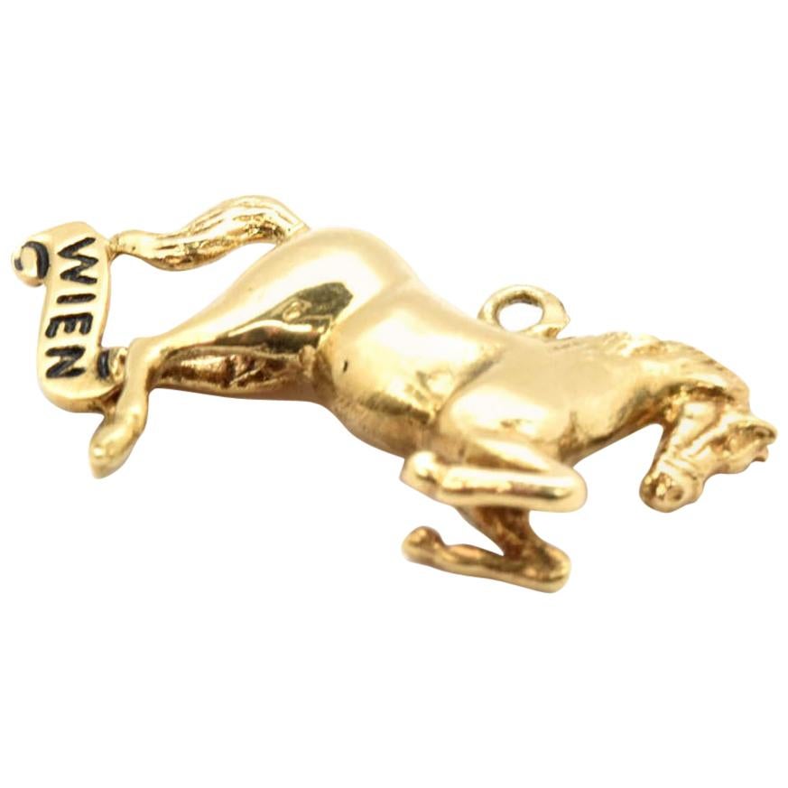 14 Karat Yellow Gold Lippizan Horse Charm Pendant 5.38 Grams