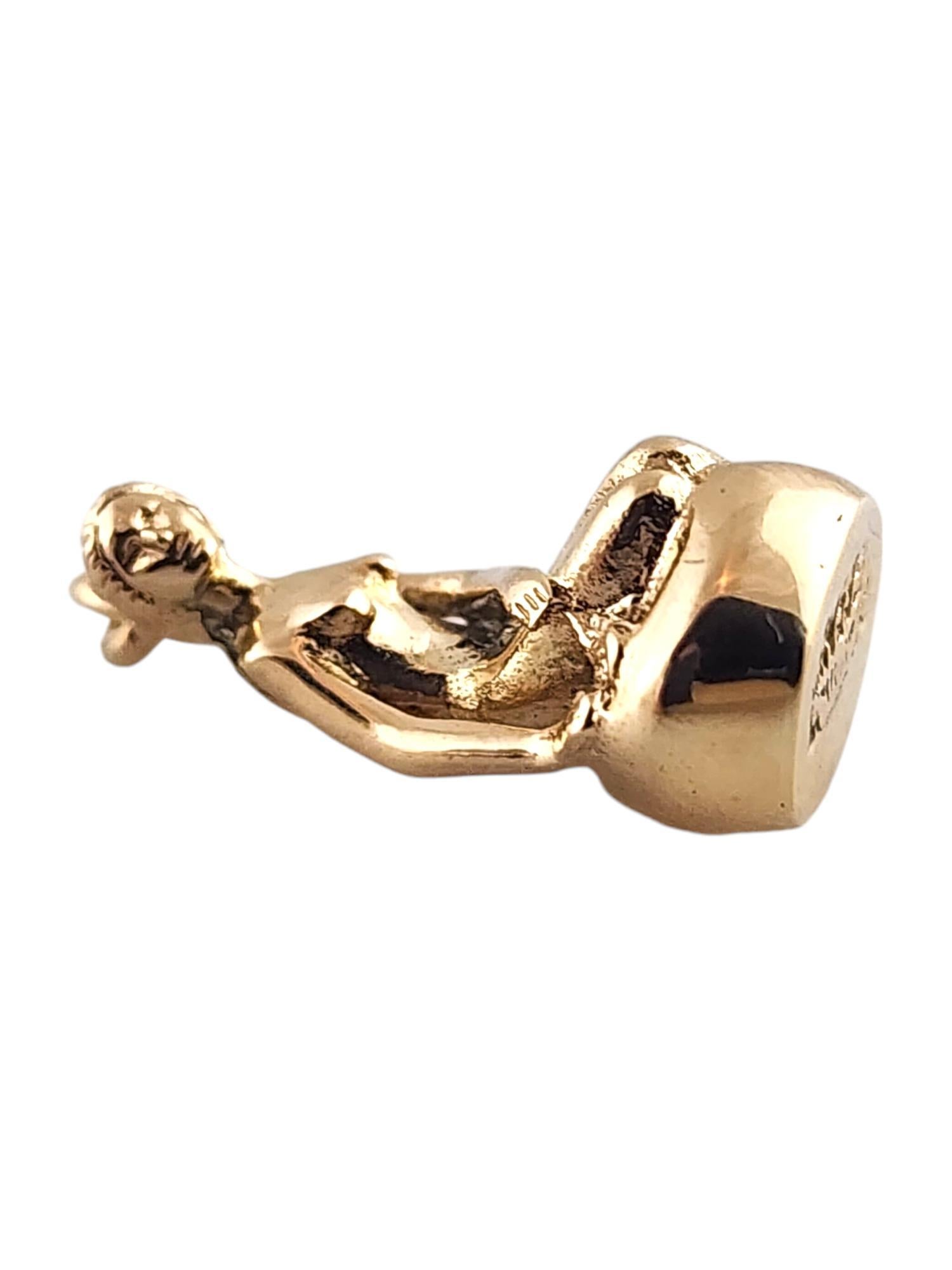 14 Karat Yellow Gold Little Mermaid Charm #19258 In Good Condition For Sale In Washington Depot, CT