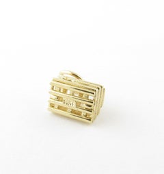 14 Karat Yellow Gold Lobster Trap Charm