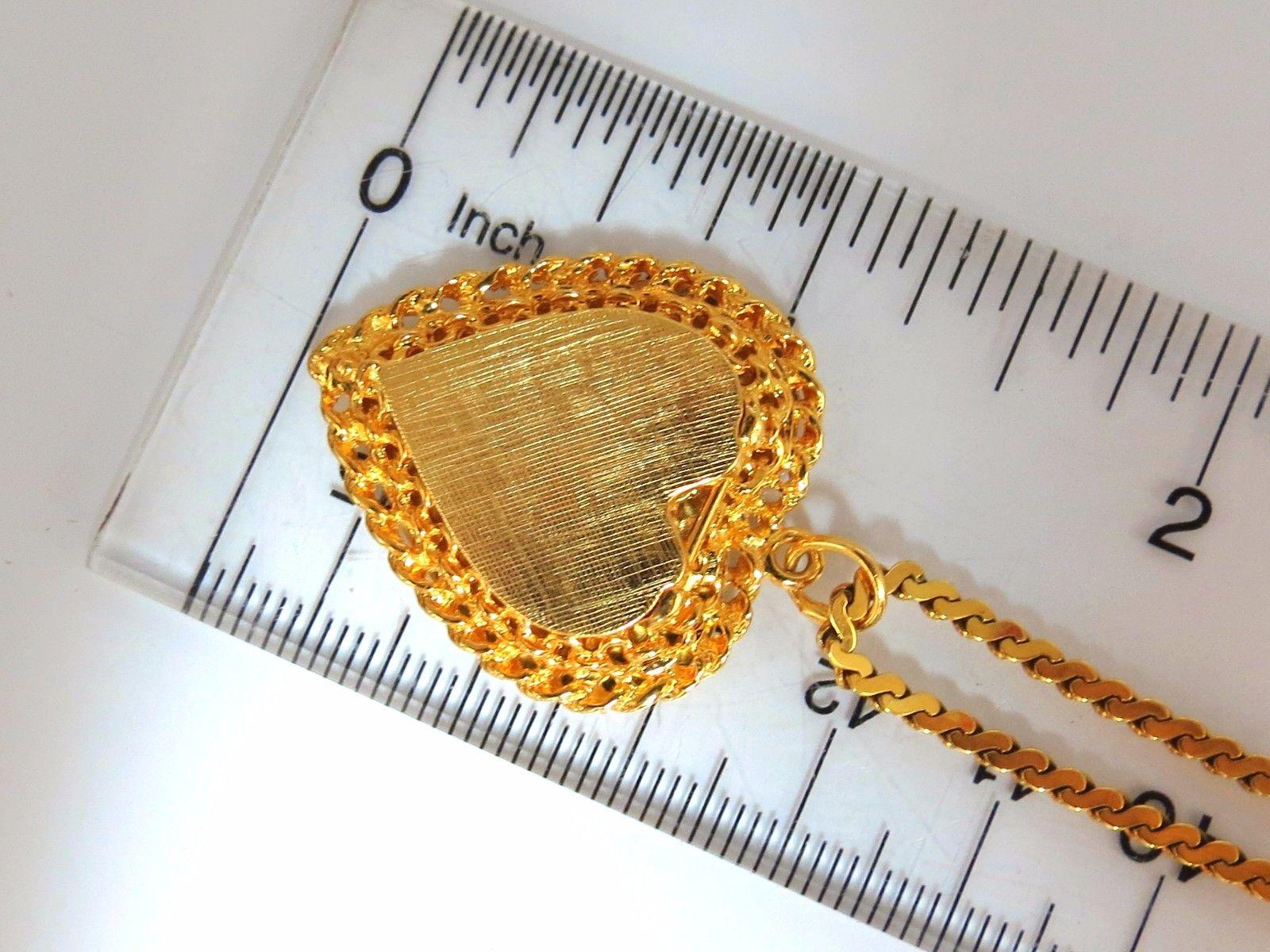 14 Karat Yellow Gold Locket Heart Pendant and Chain Necklace In New Condition In New York, NY