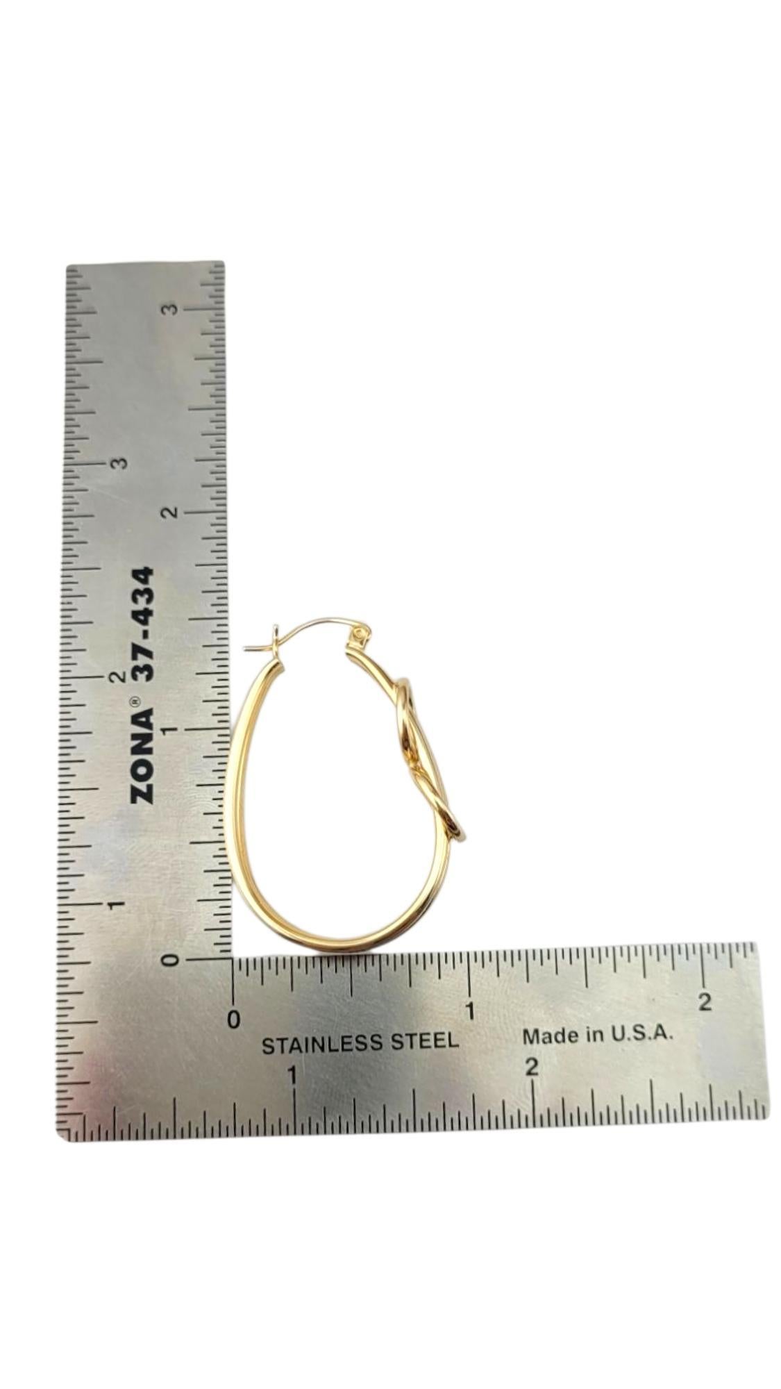 14 Karat Yellow Gold Long Oval Triple Hoop Earrings #21860 in vendita 6