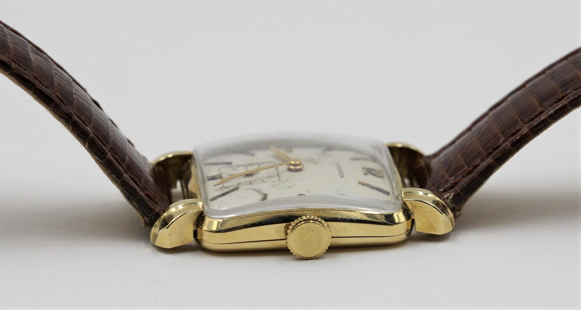 14 Karat Yellow Gold Longines Vintage Watch In Good Condition For Sale In Little Neck, NY