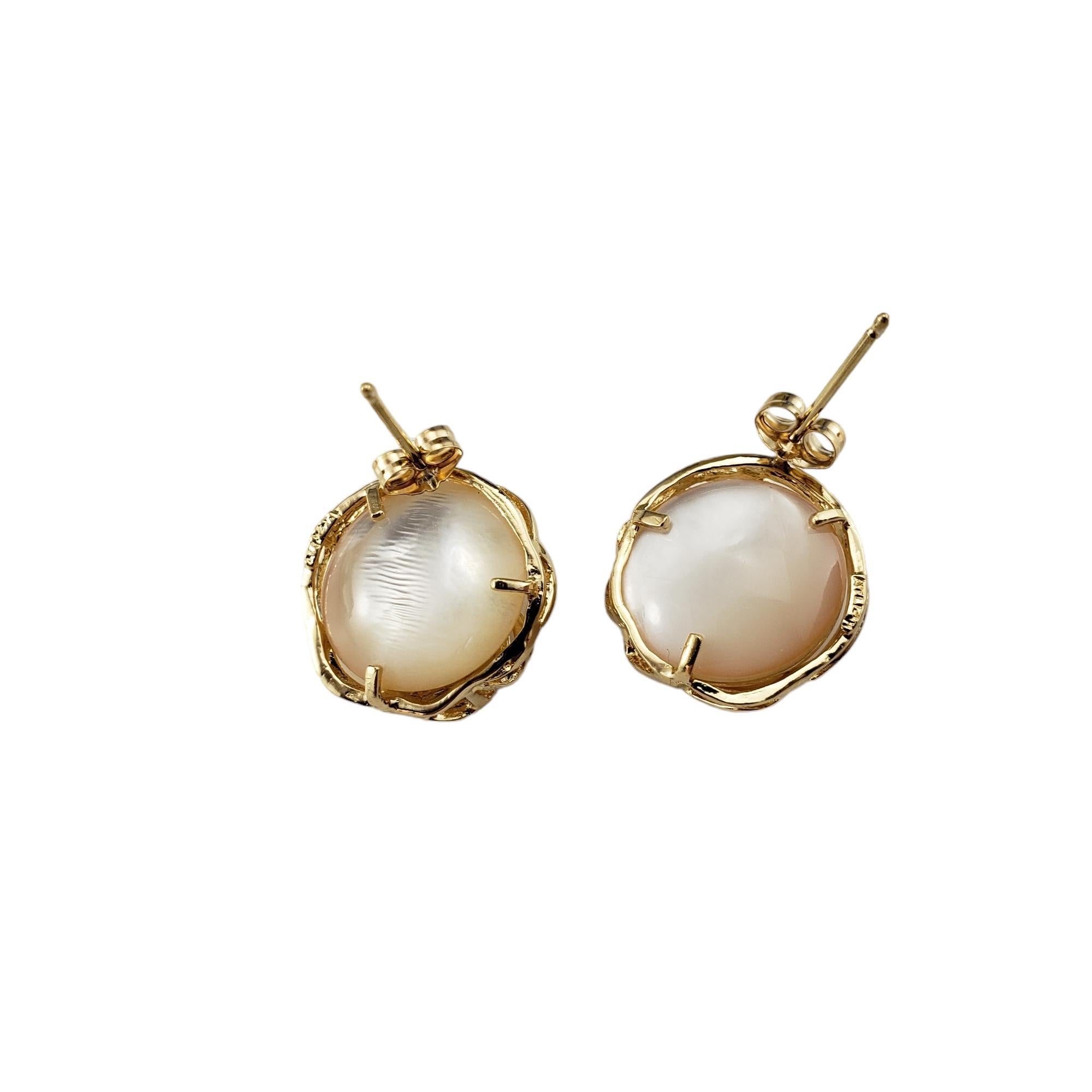 14 Karat Gelbgold Mabe Perlen- und Diamant-Ohrringe #16726 im Zustand „Gut“ im Angebot in Washington Depot, CT