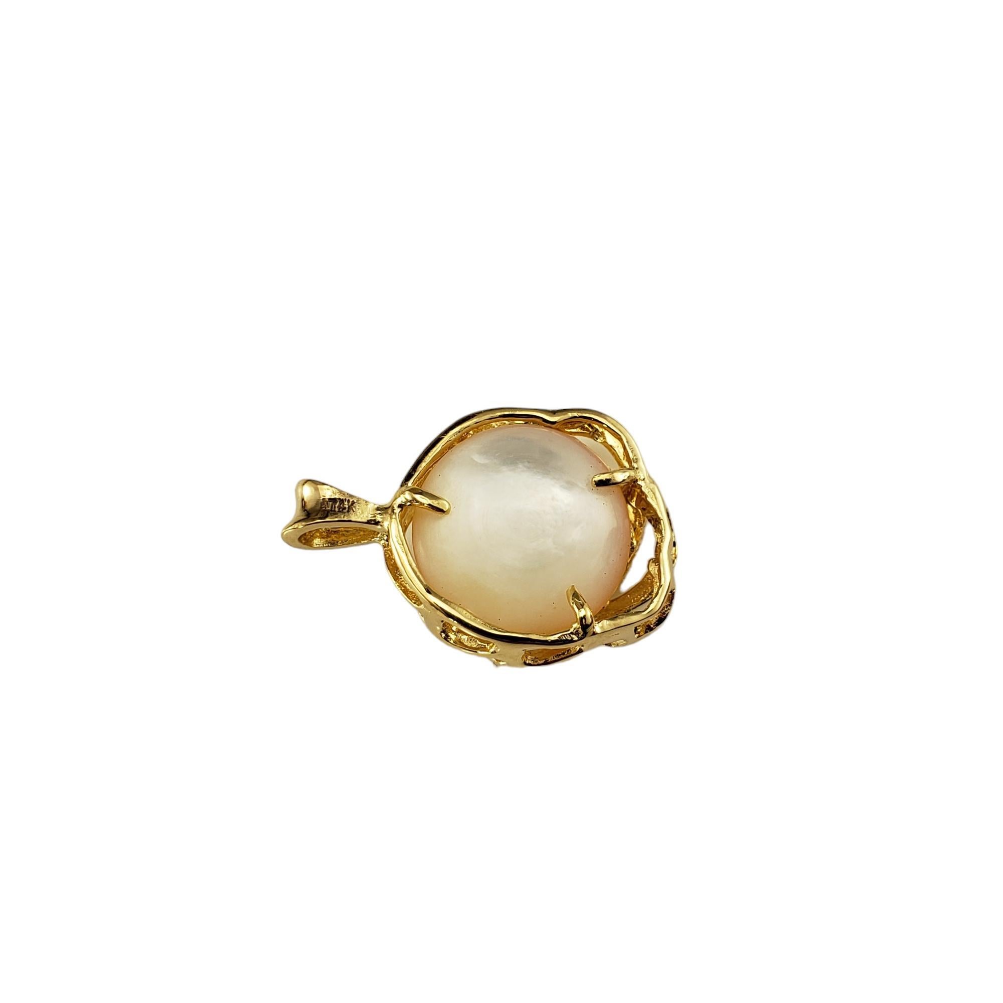 14 Karat Yellow Gold Mabe Pearl and Diamond Pendant #16727 In Good Condition For Sale In Washington Depot, CT