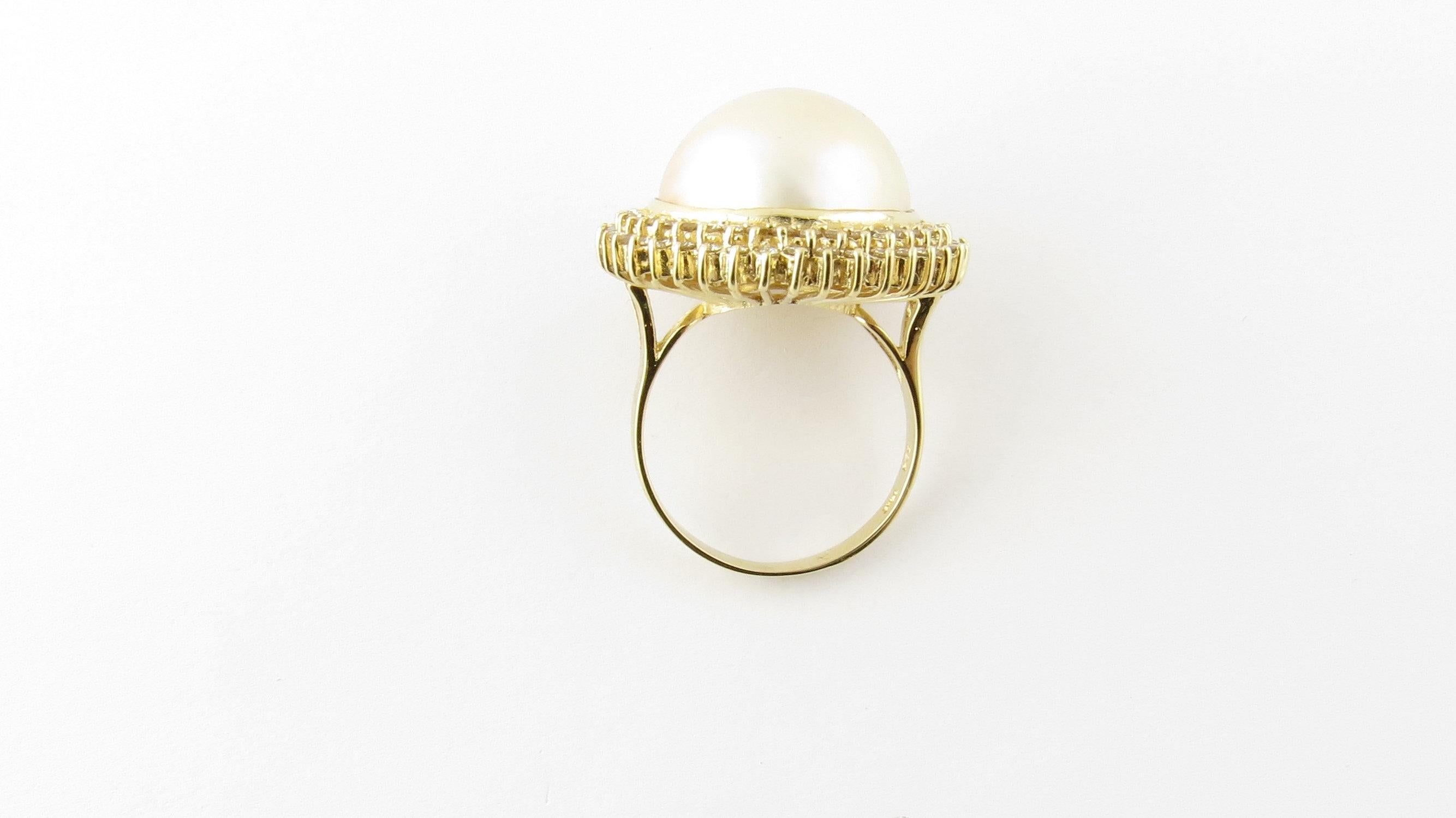 14 Karat Yellow Gold Mabe Pearl and Diamond Ring In Good Condition In Washington Depot, CT