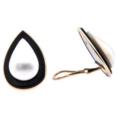 14 Karat Yellow Gold Mabe Pearl and Onyx Cameo Earrings