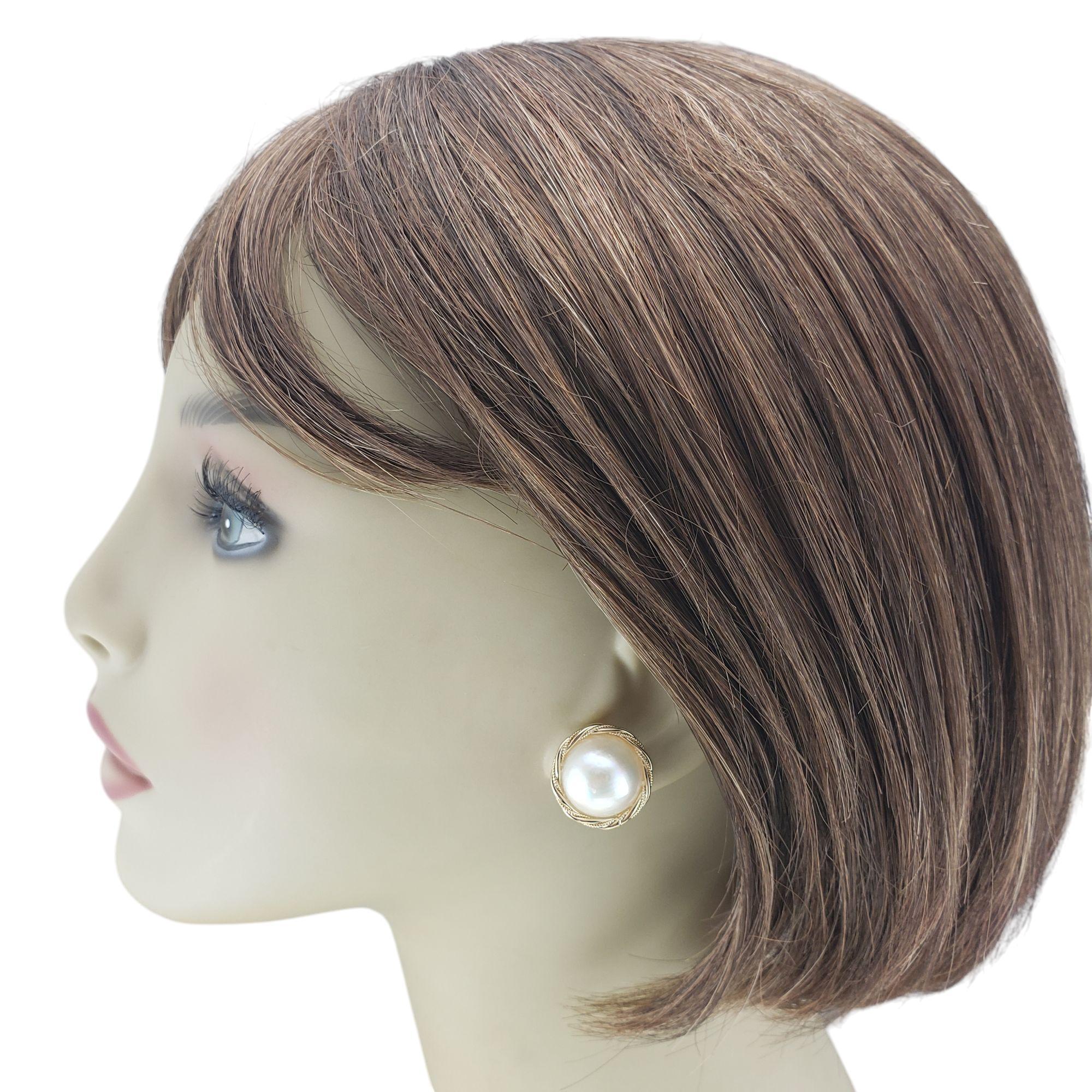 Women's 14 Karat Yellow Gold Mabe Pearl Earrings #21235 For Sale