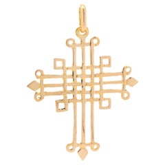 14 Karat Yellow Gold Maltese Cross Pendant