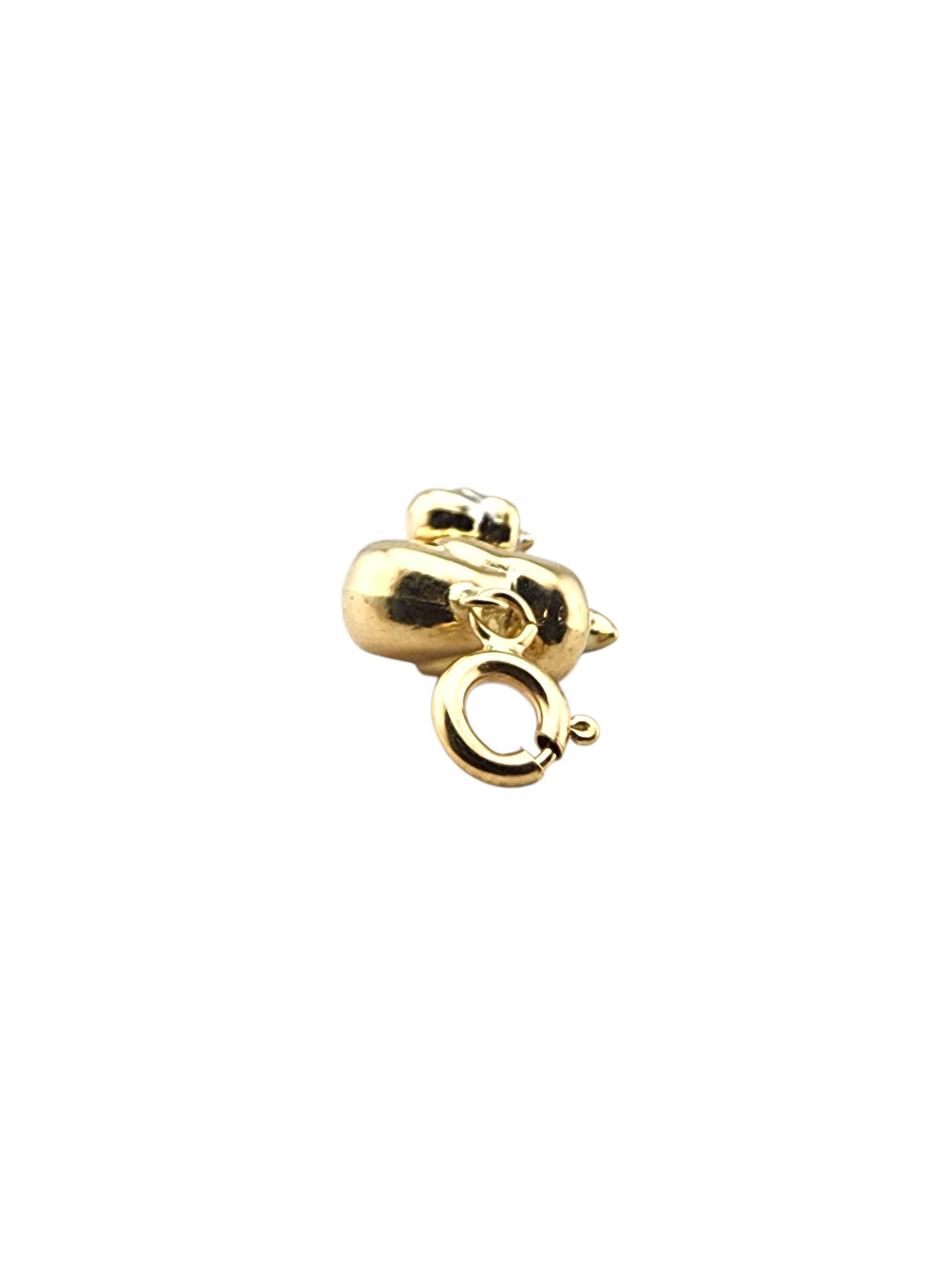 Breloque maman et bébé éléphant en or jaune 14 carats #23276 Pour femmes en vente