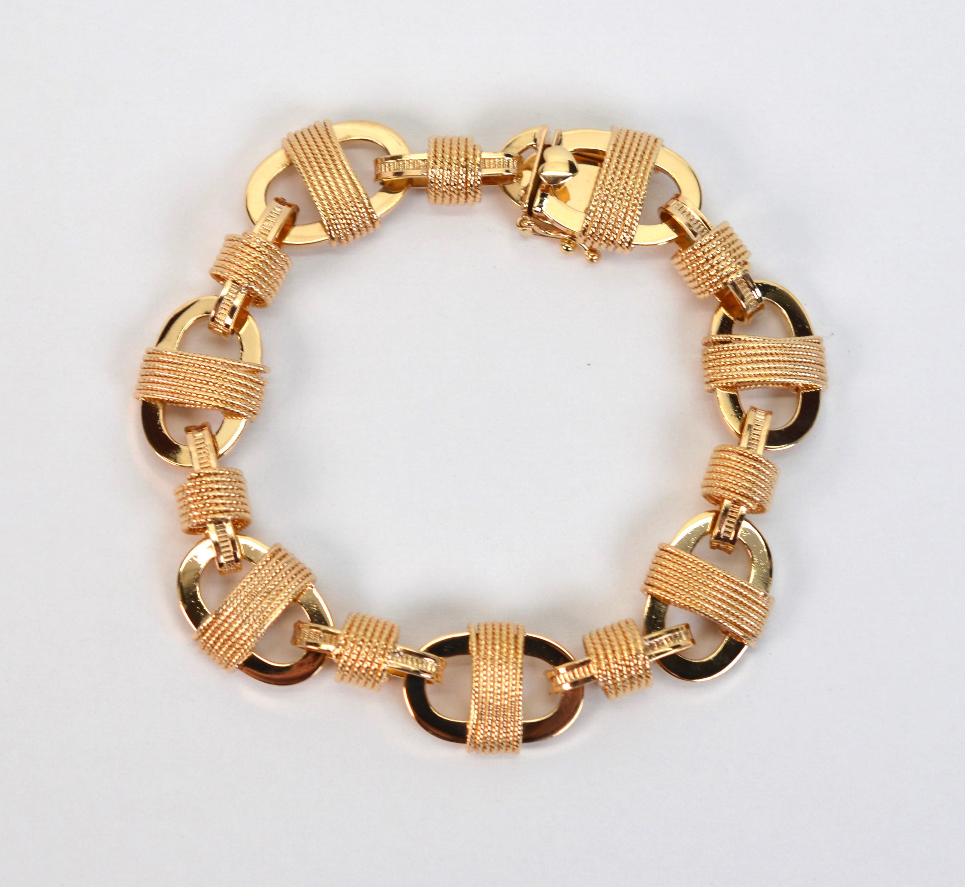 Pulsera de eslabones ovalados estilo marino de oro amarillo de 14 quilates en venta 5
