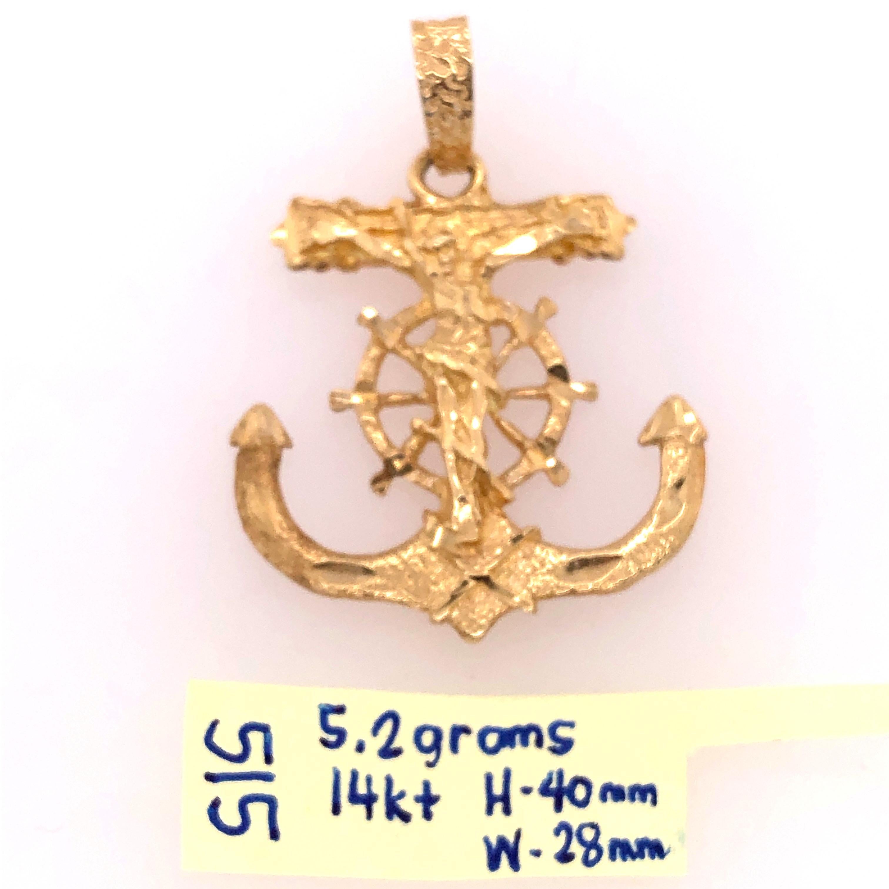14 Karat Yellow Gold Maritime Charm / Pendant Religious Anchor In Good Condition For Sale In Stamford, CT