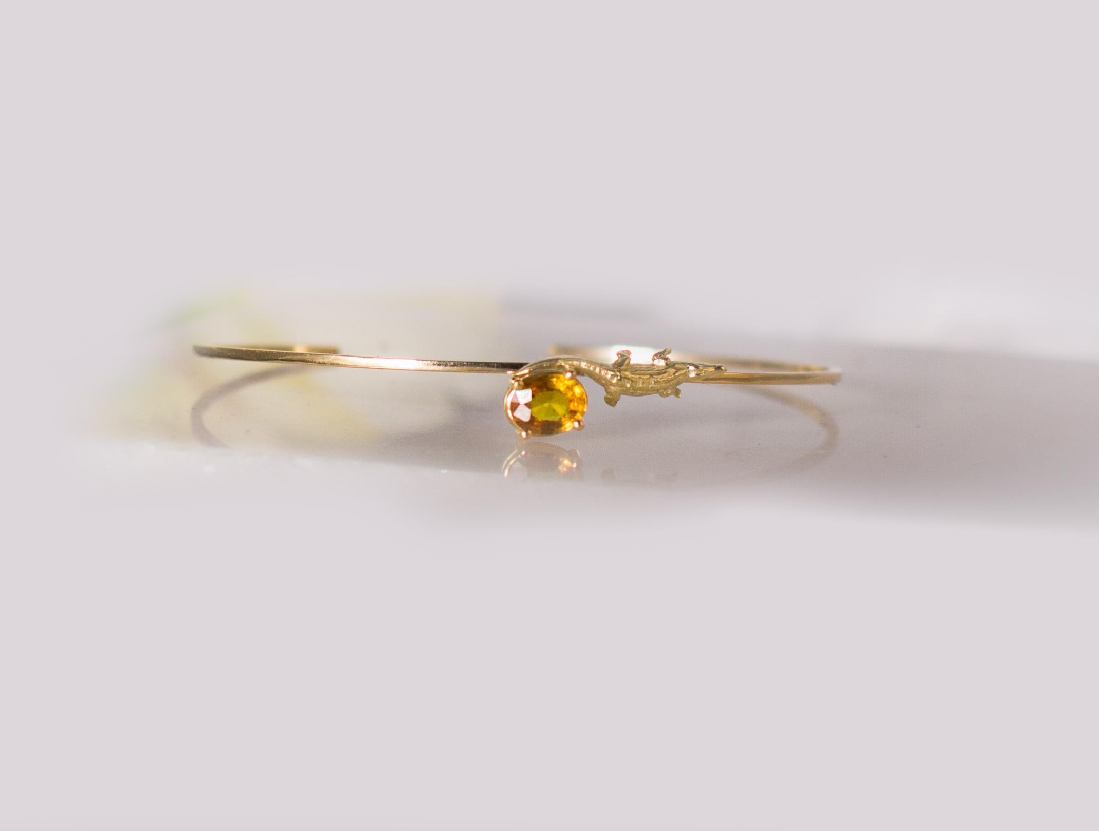 Contemporary Yellow Gold Mesopotamian Bracelet with Natural Oval Yellow Sapphire For Sale
