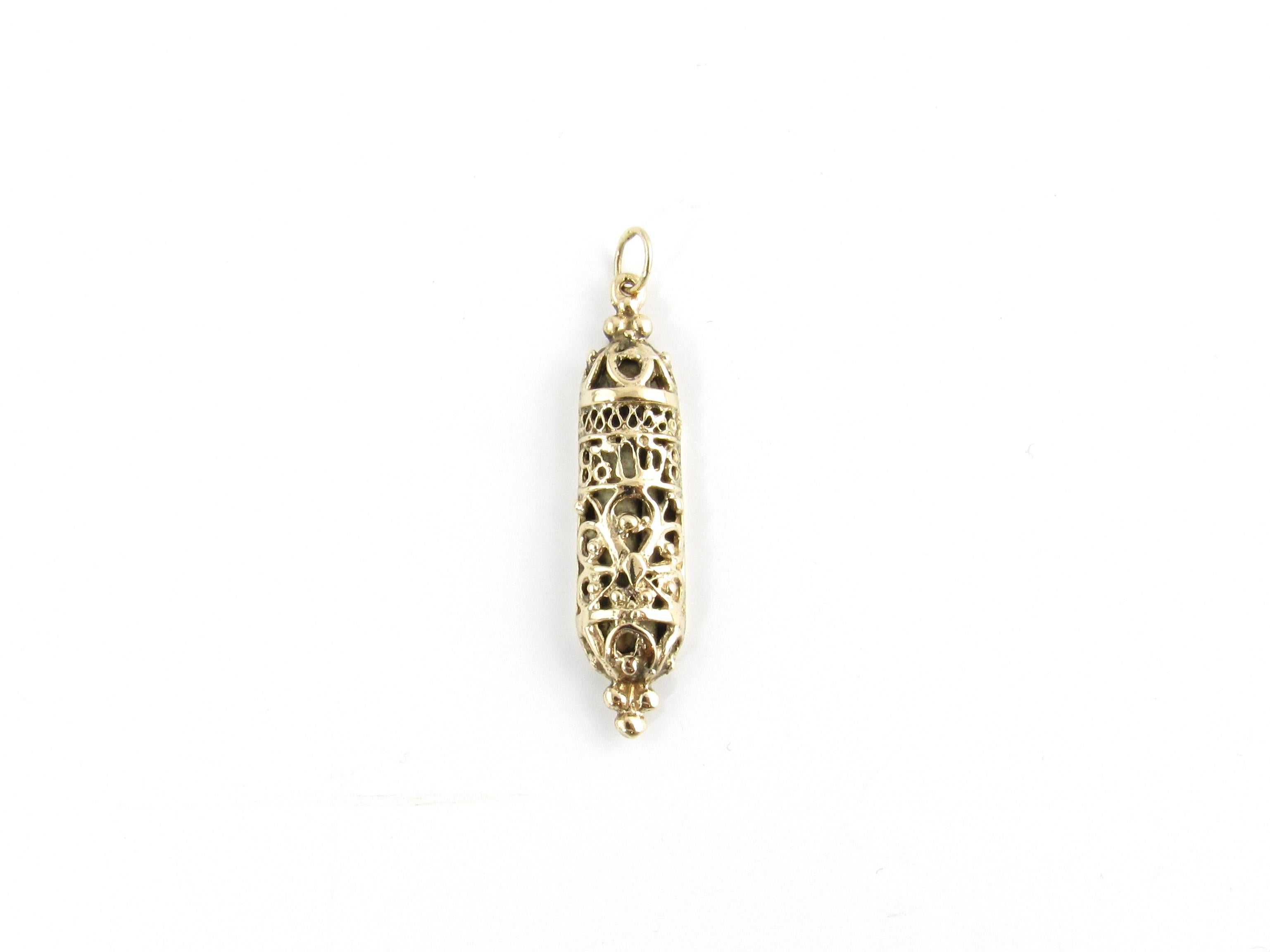 Vintage 14 Karat Yellow Gold Mezuzah Pendant-

This lovely pendant features a beautifully crafted in meticulously detailed 14K yellow gold.

Size: 38 mm x 9 mm

Weight: 2.1 dwt. / 3.4 gr.

Stamped: 14K

Very good condition, professionally polished.